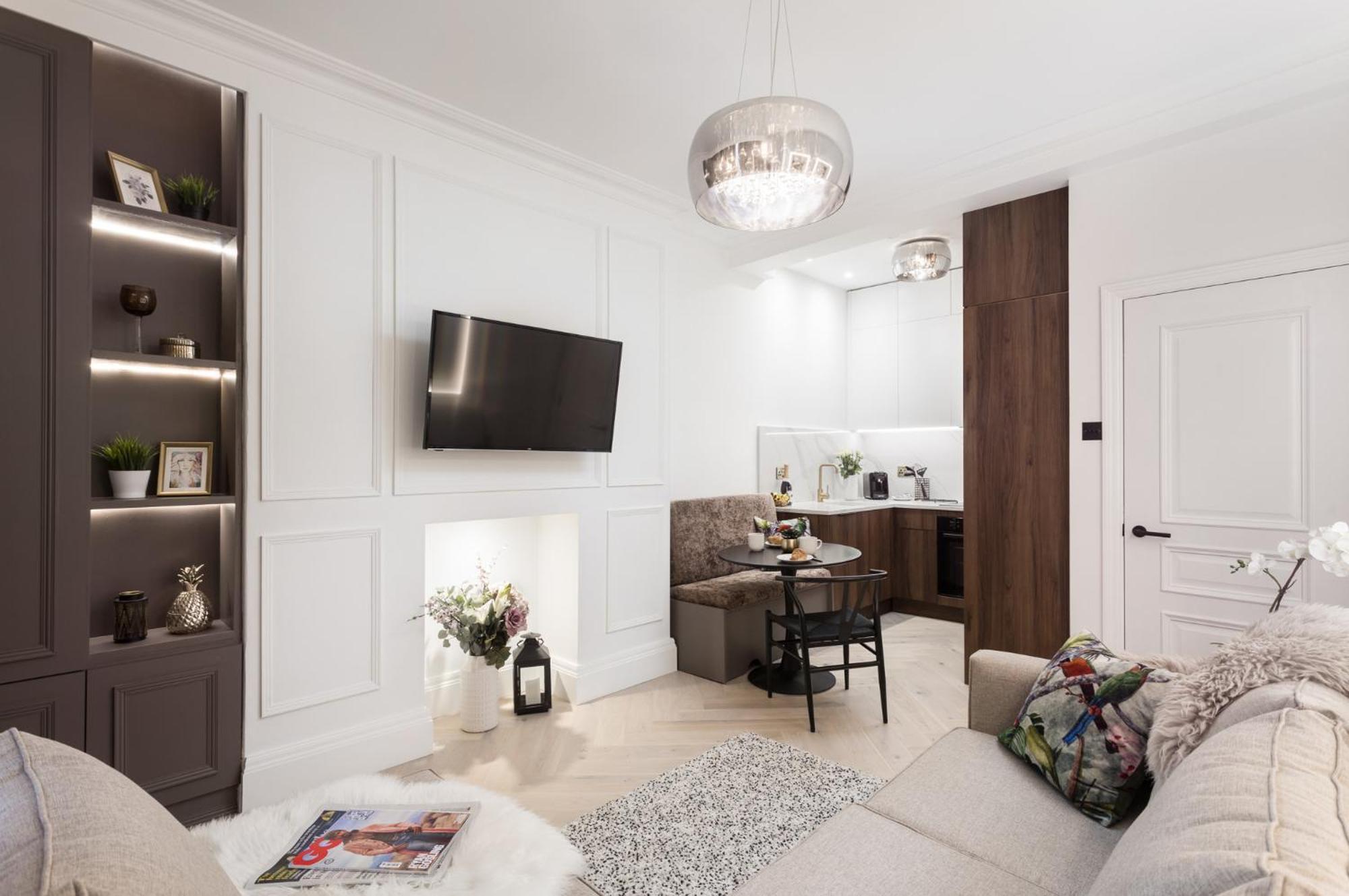 Tanner Row Apartment