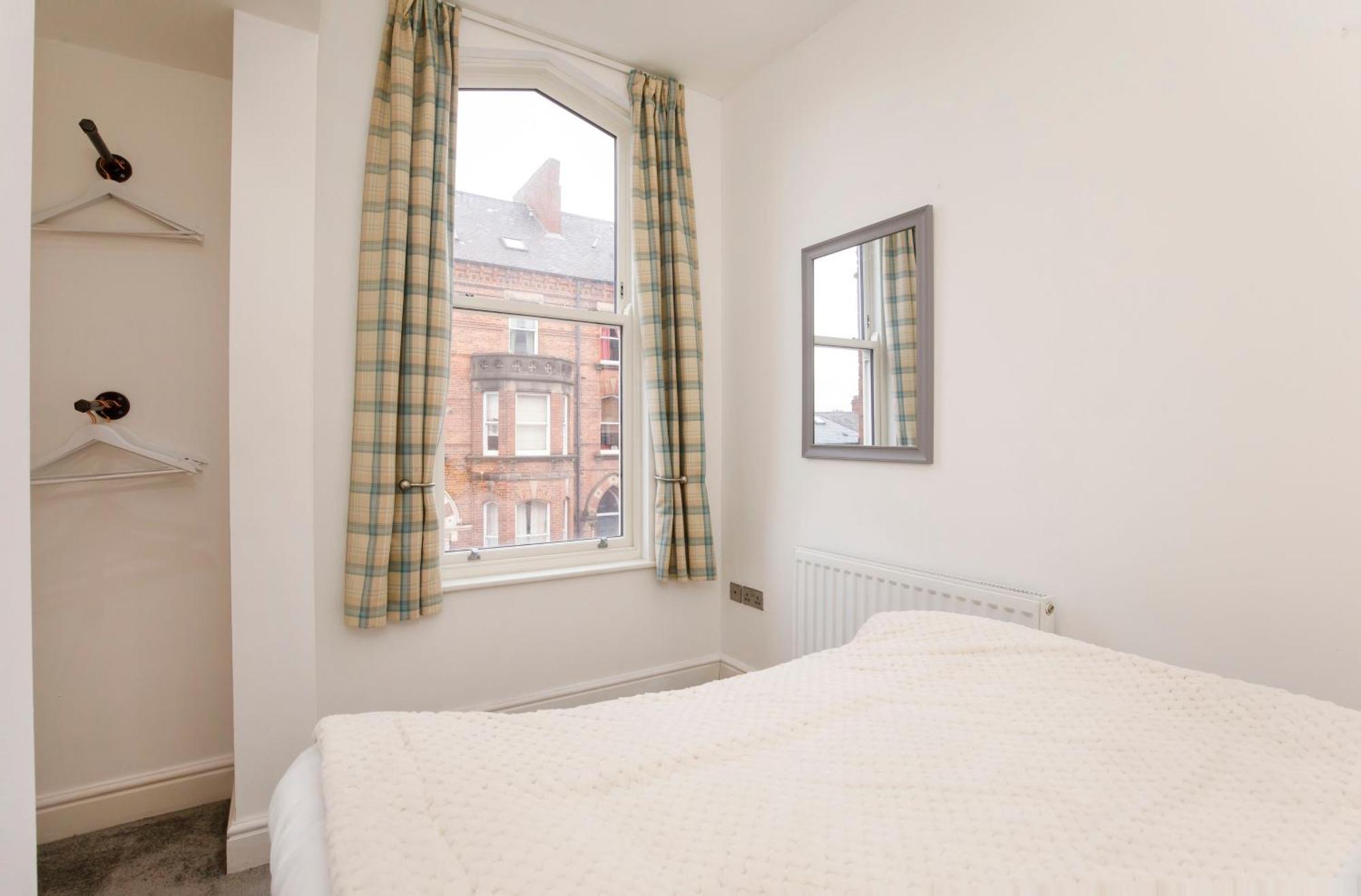 5 The Keyes With Free Parking York
