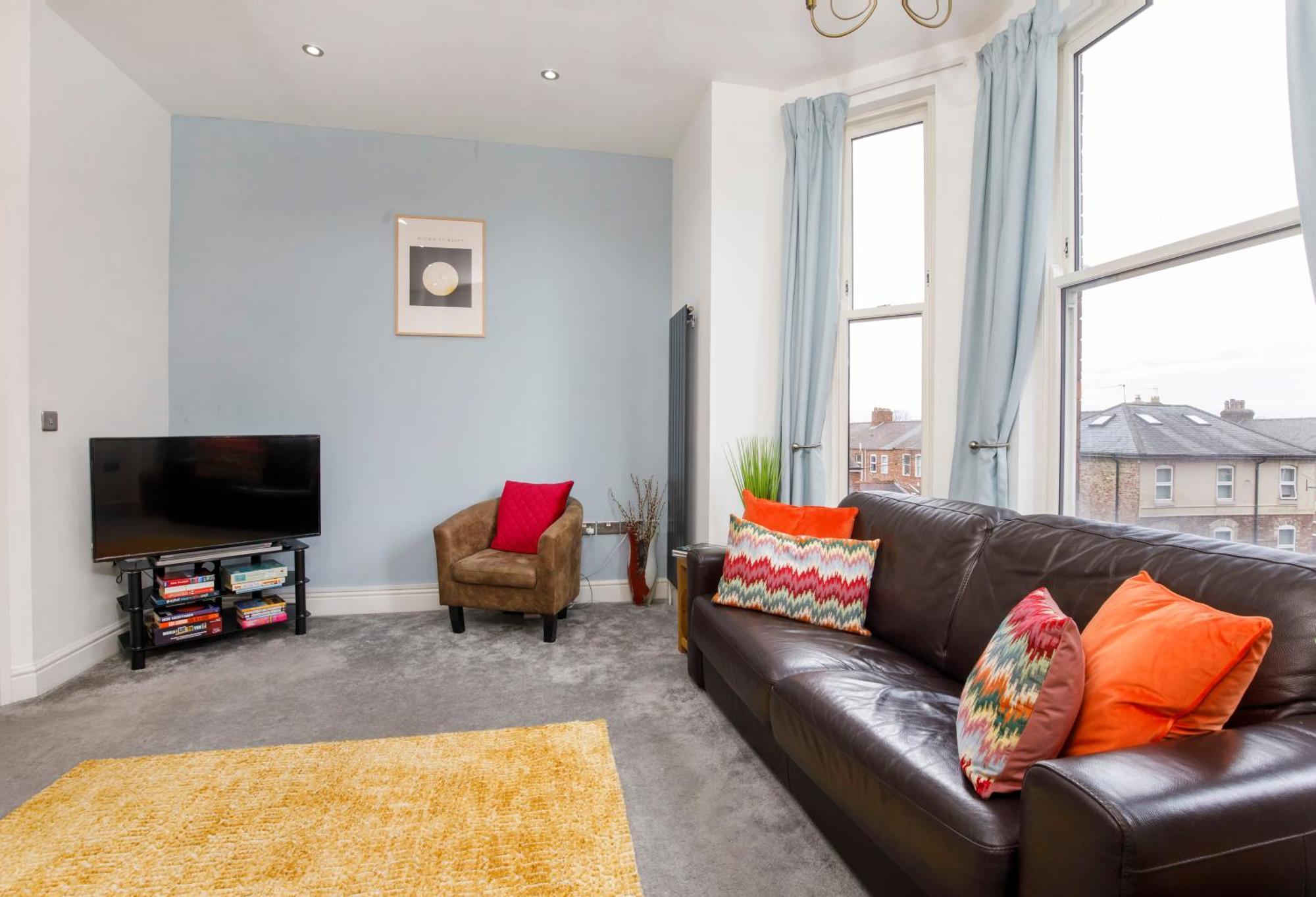 5 The Keyes With Free Parking Apartment *
