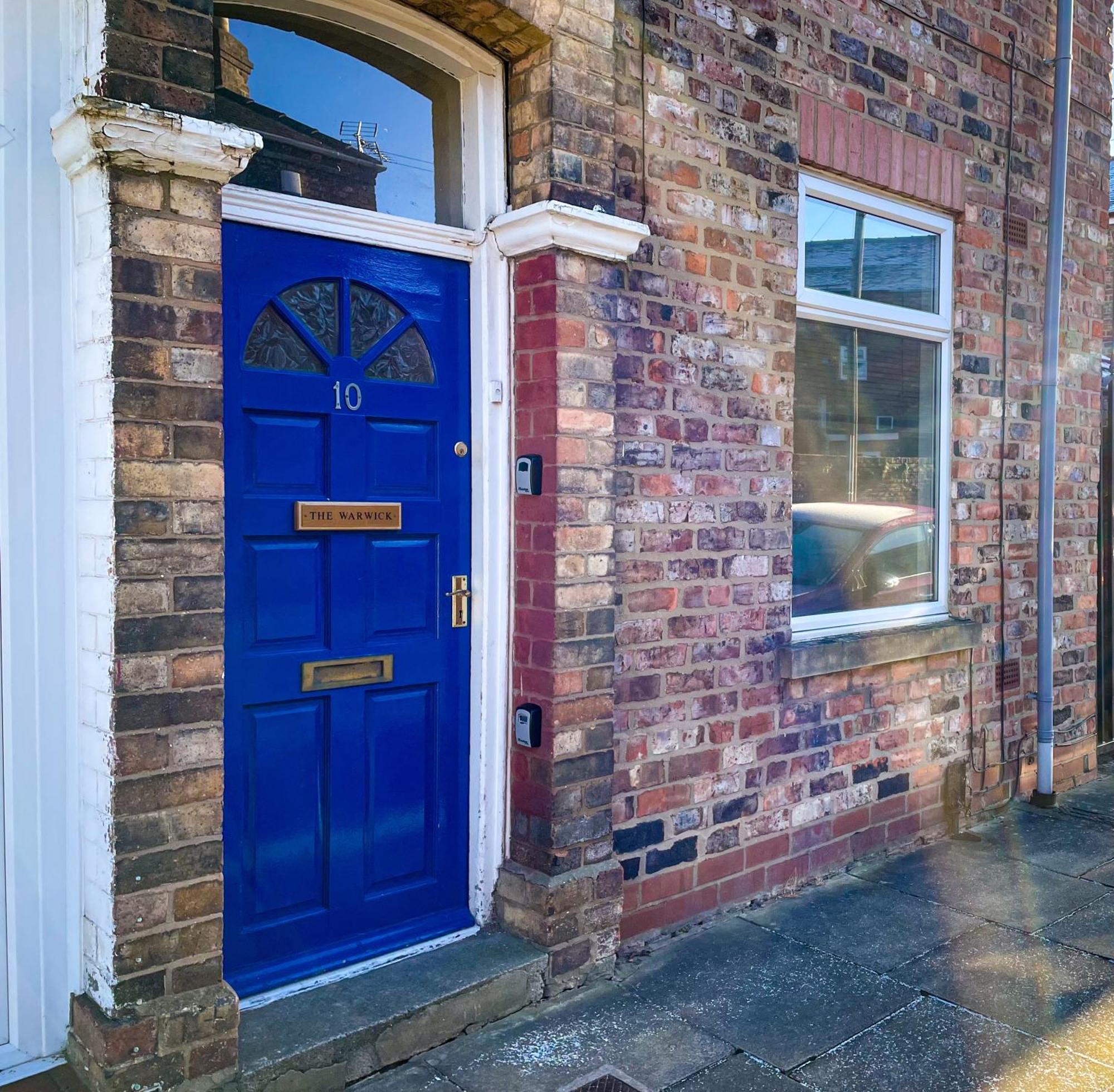 The Warwick - Quaint Victorian With Free Parking *