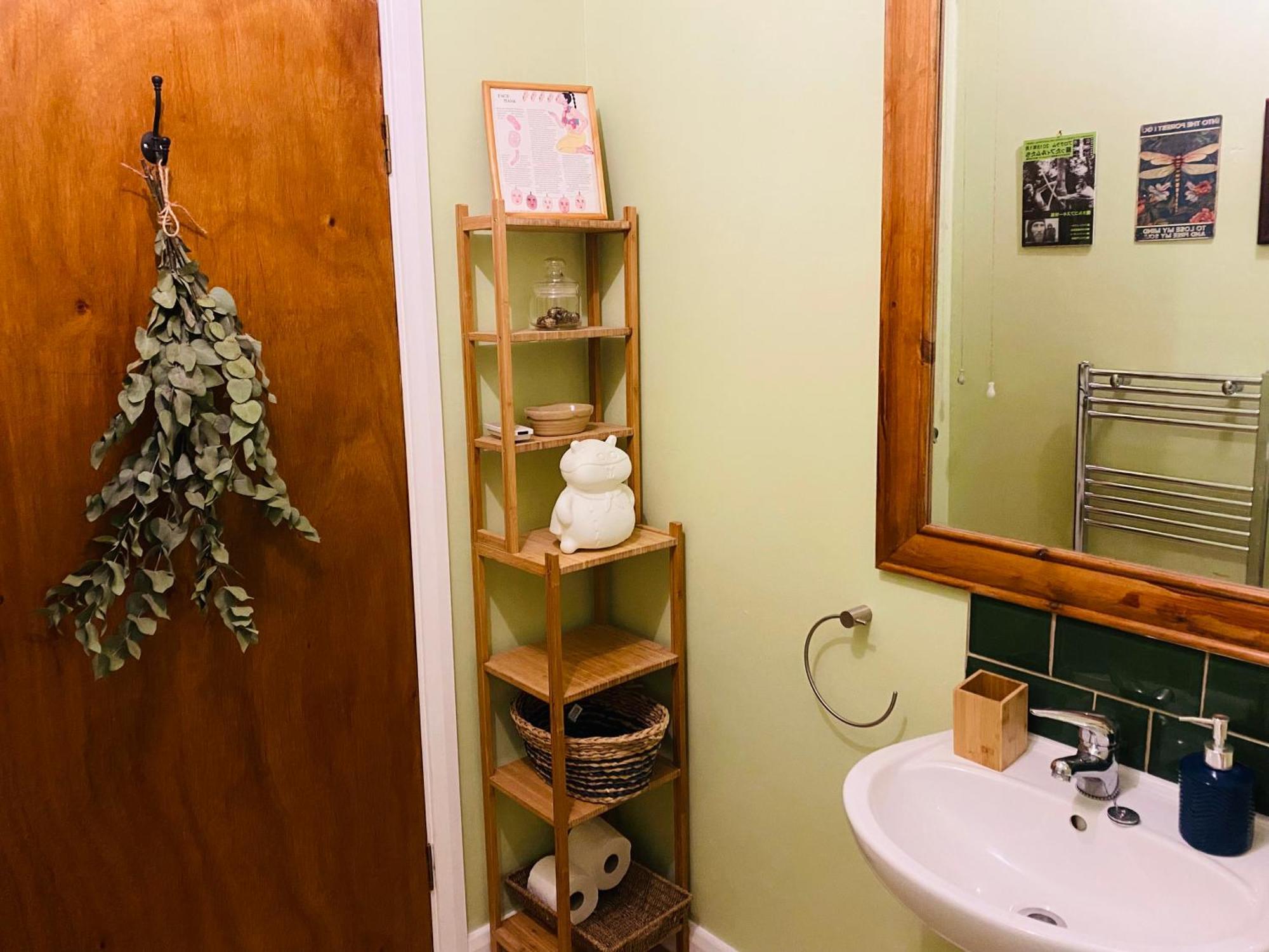 Apartment Quirky 10 Min Walk To With Free Parking York