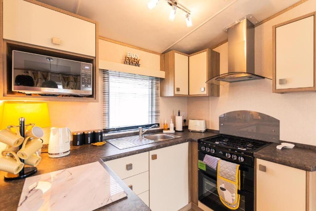 Lodge The Major Oak With Hot Tub *