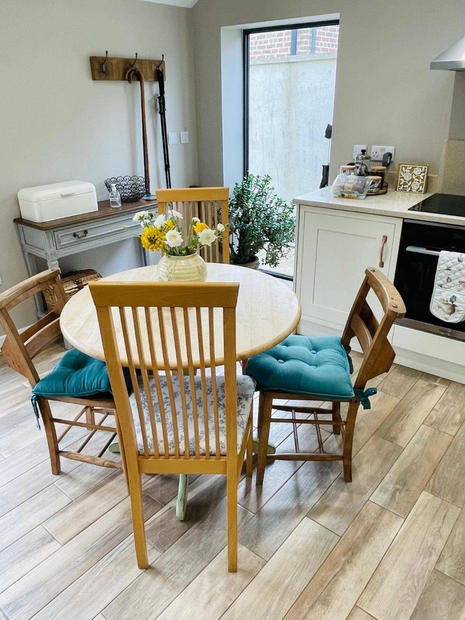 Village Barn Conversion Near Holiday home *