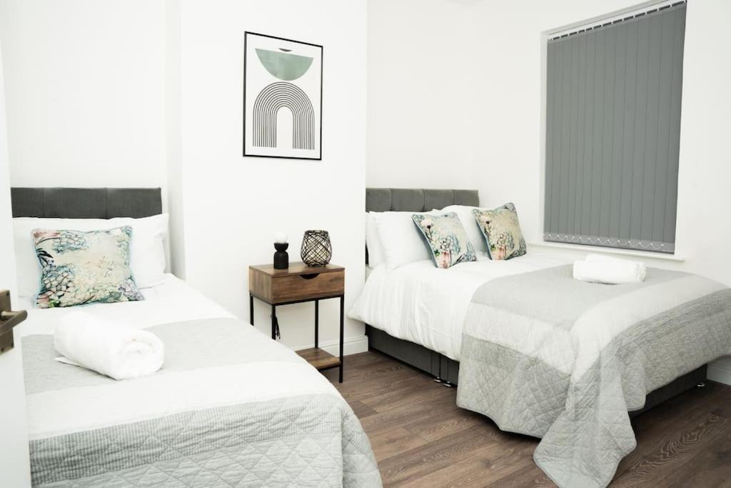 Stylish In - Free Wifi & Parking - Close To Racecourse & Centre *