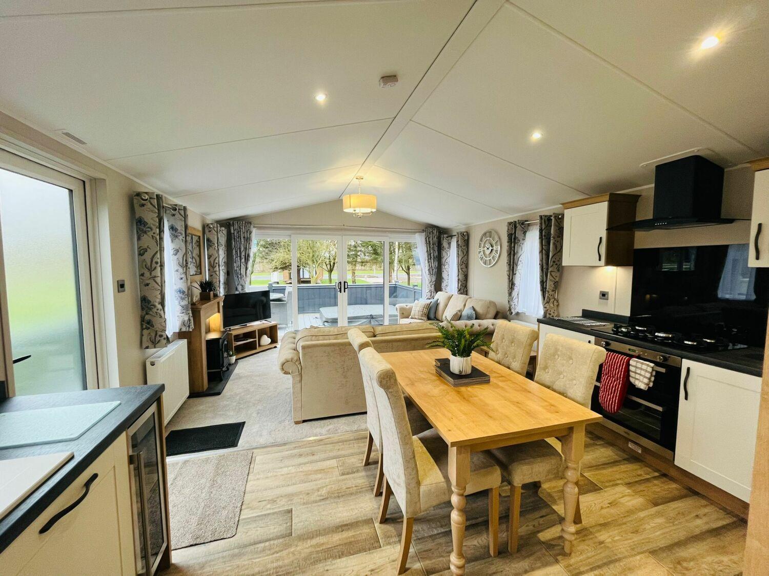 Country With Hot Tub Holiday home *