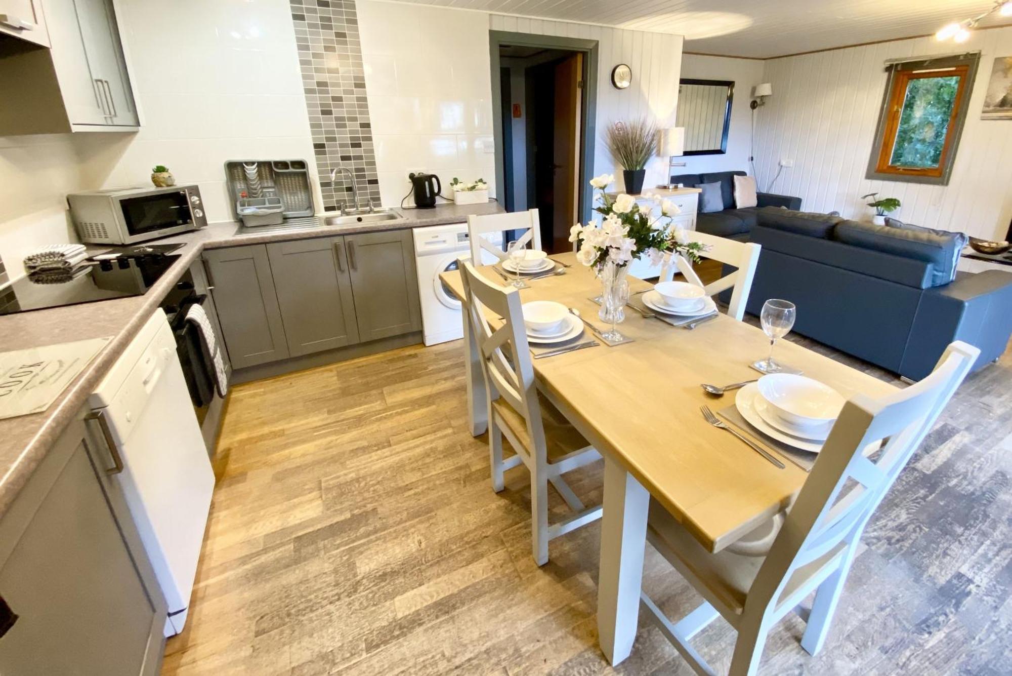 Beech 4 Hot Tub Holiday home *