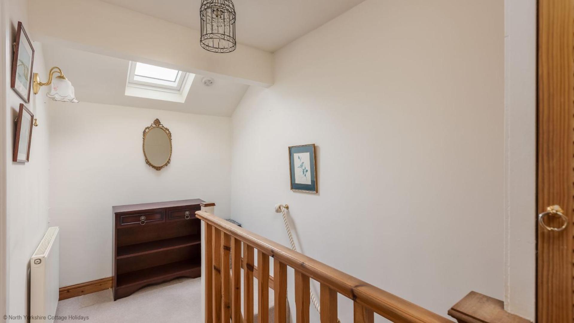 Holiday home Picturesque Stone In The Heart Of North Yorkshire Village - Hideaway *