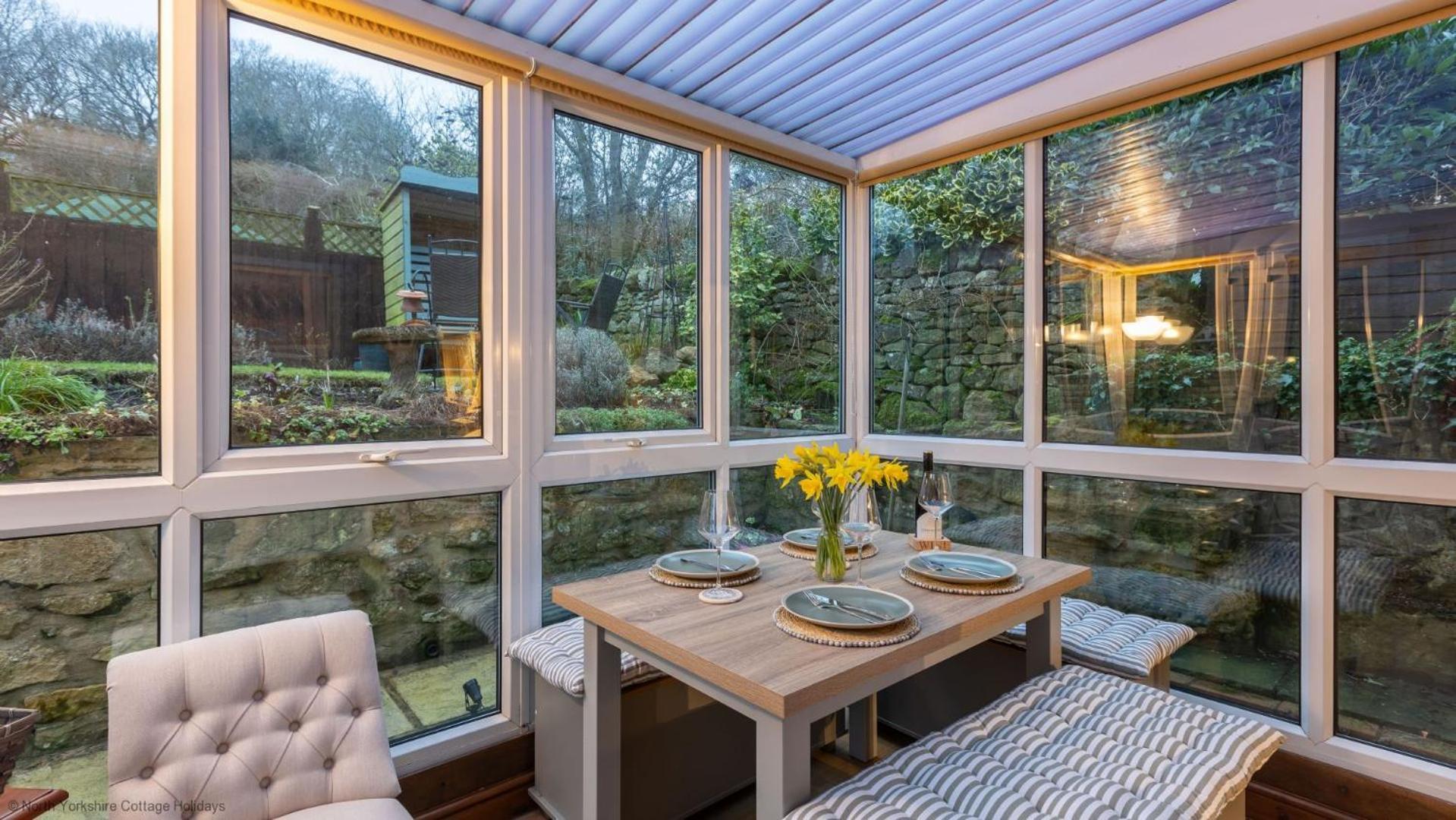 Picturesque Stone In The Heart Of North Yorkshire Village - Hideaway * York