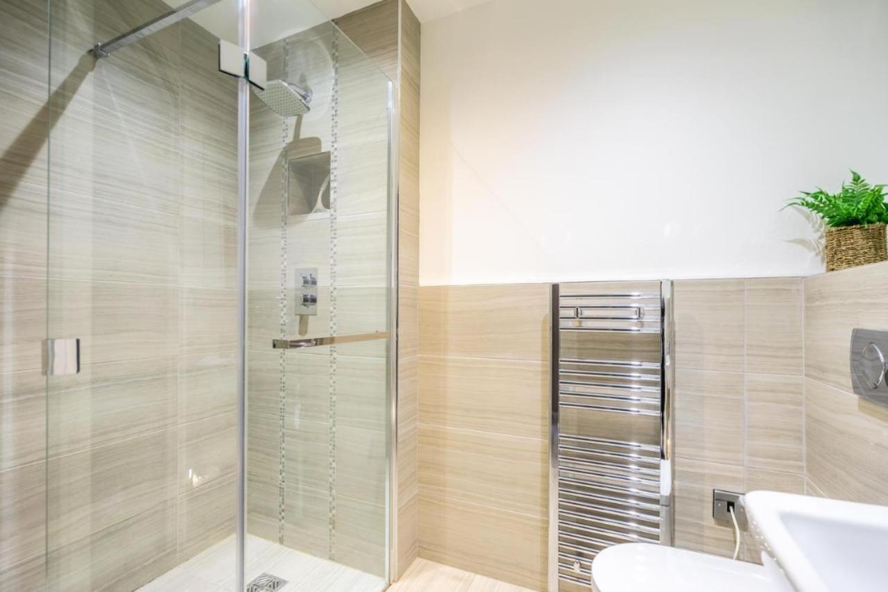 Apartment Cocoa River - Two Bed, Two Bath With Allocated Parking *