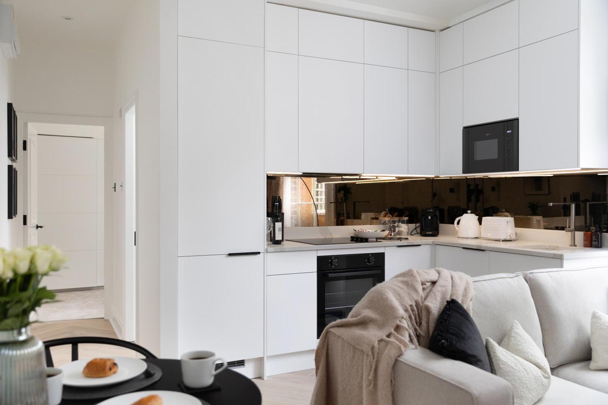 Tanner Row Apartment