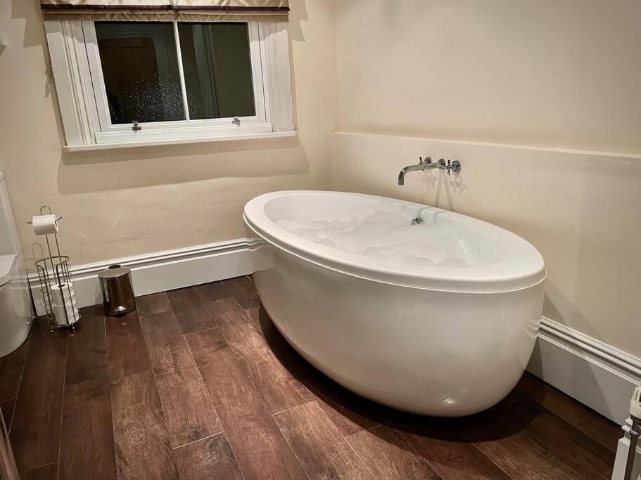 Minster House- Free Parking Holiday home York