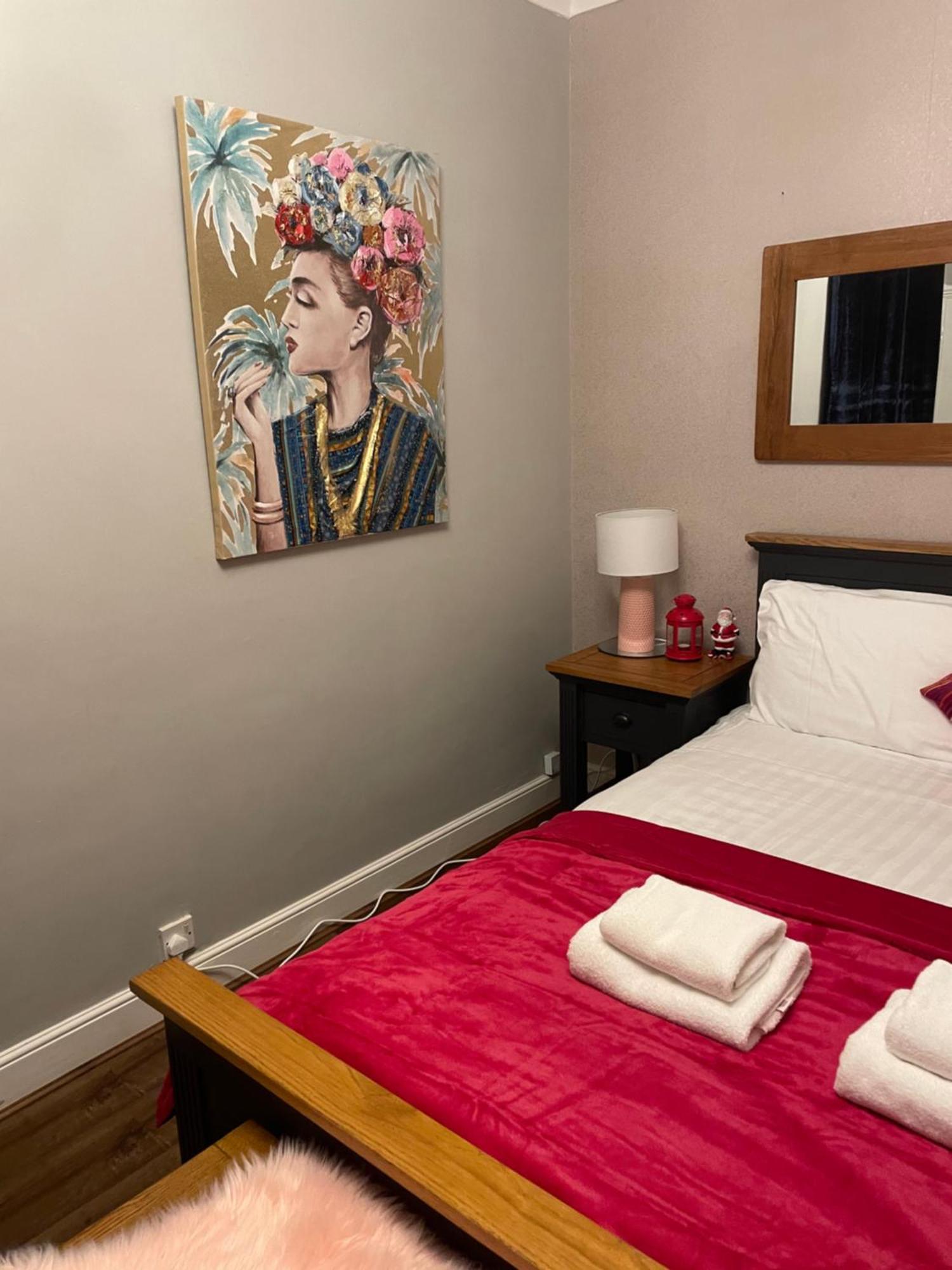Luxury In - Sleeps -5 , Free Parking , Holiday home York