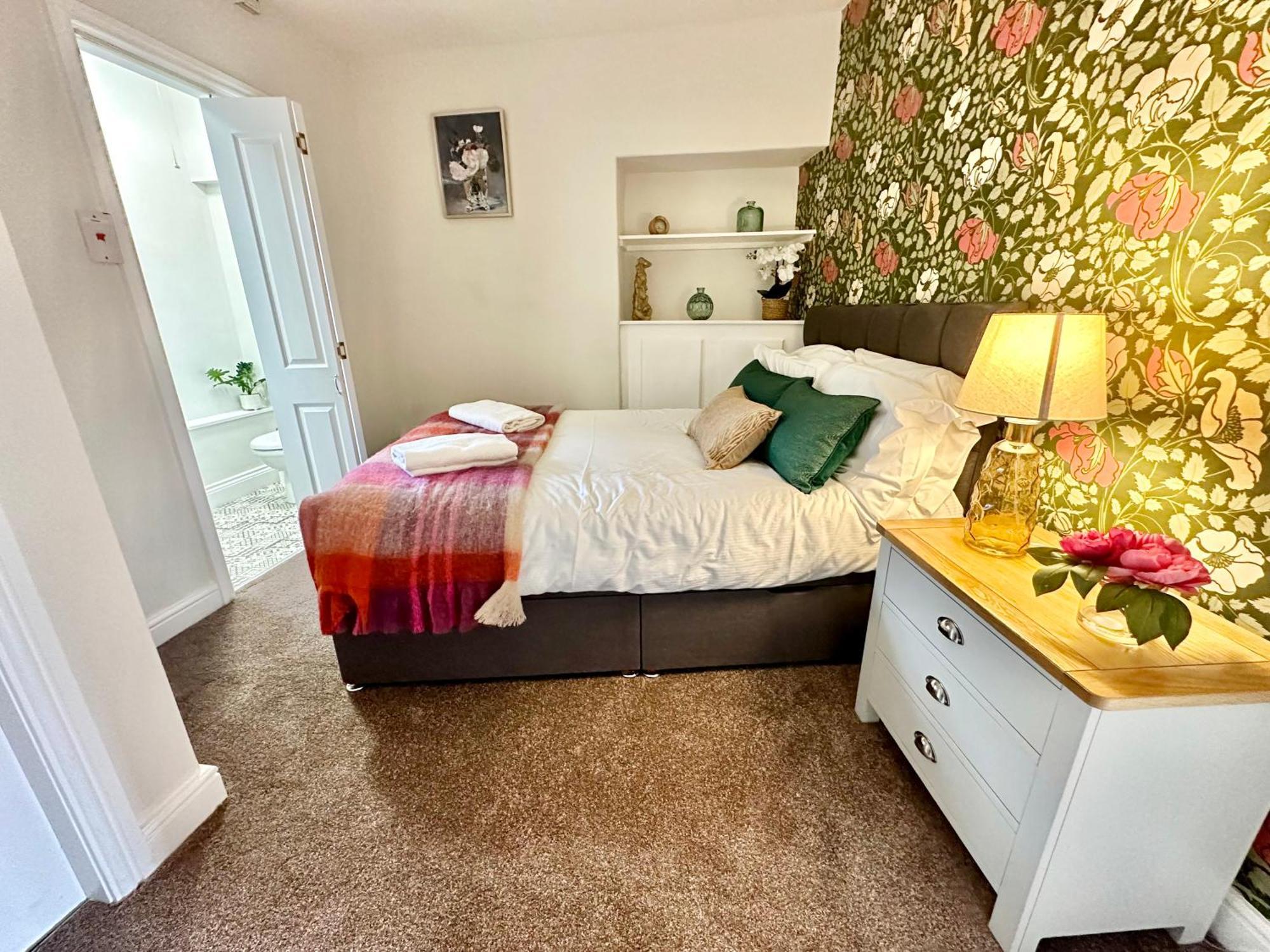Apartment Blossoms Reach - 2 Minutes From Station And Centre