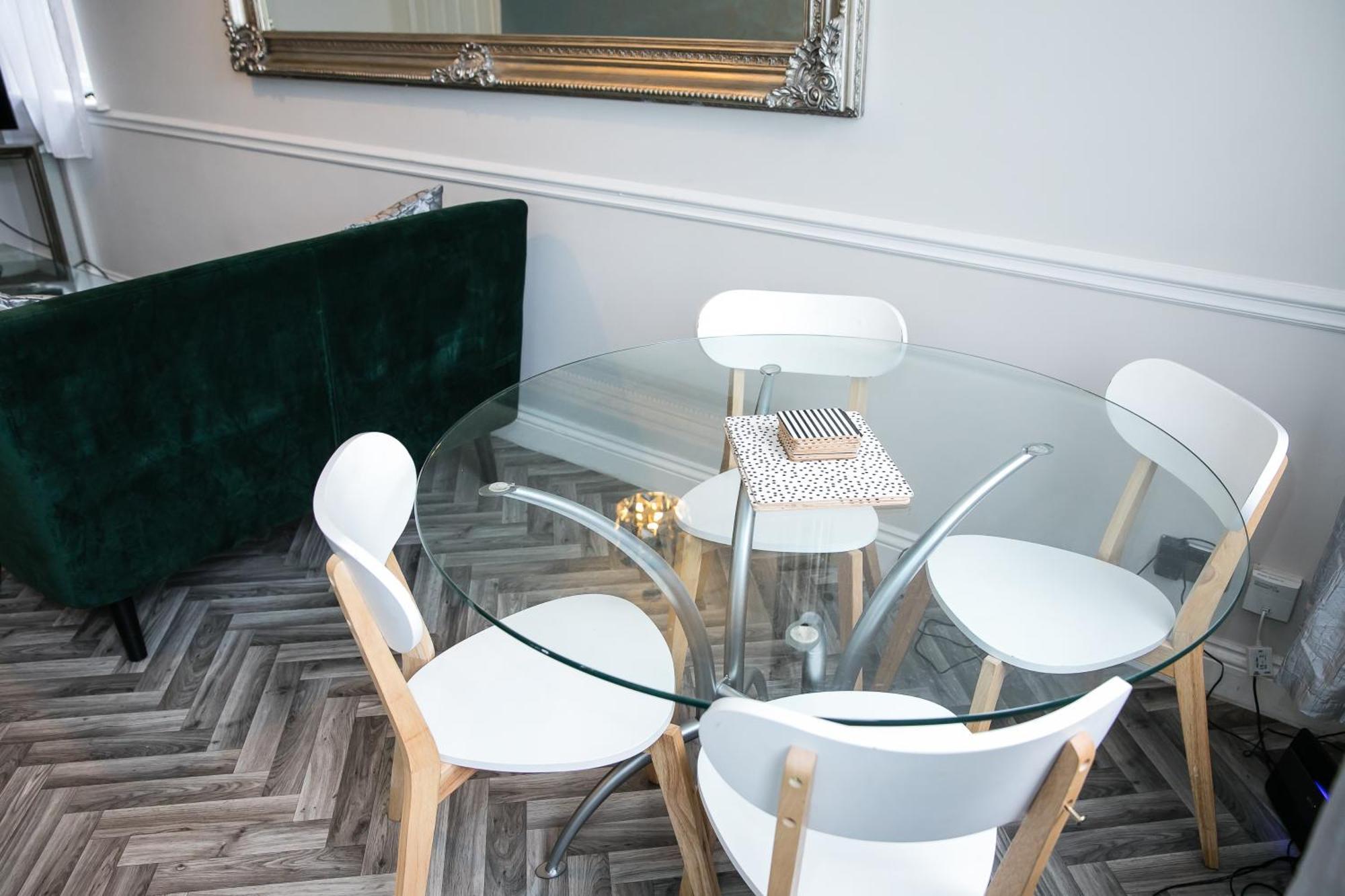 Apartment Very Ground Floor 2 Bedroom *