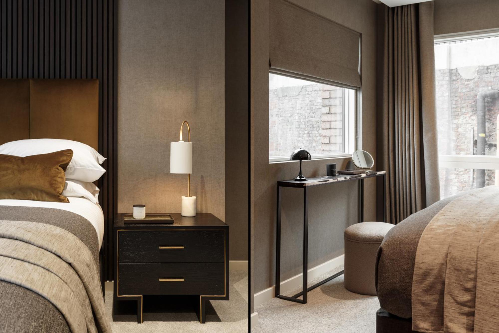 9 Kings, Hudson Quarters- Free Parking *
