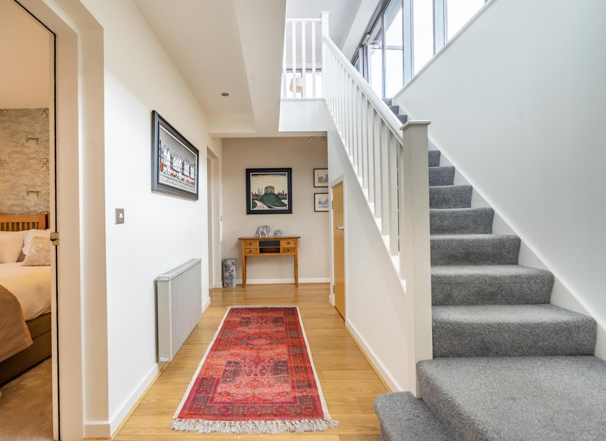 11 Stonegate Court