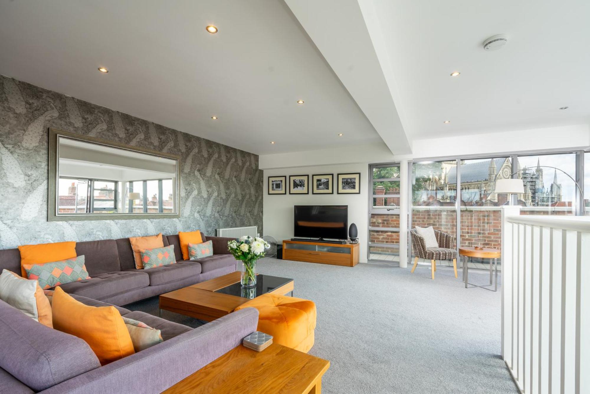 11 Stonegate Court Apartment *