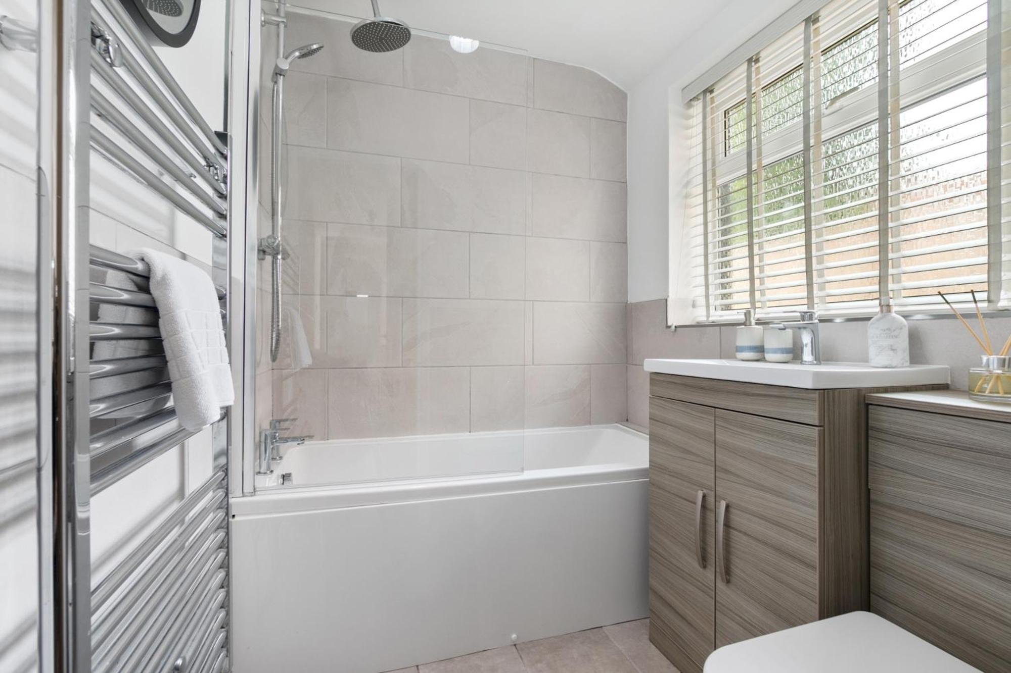 Holiday home Stylish Near Centre - Pass The Keys