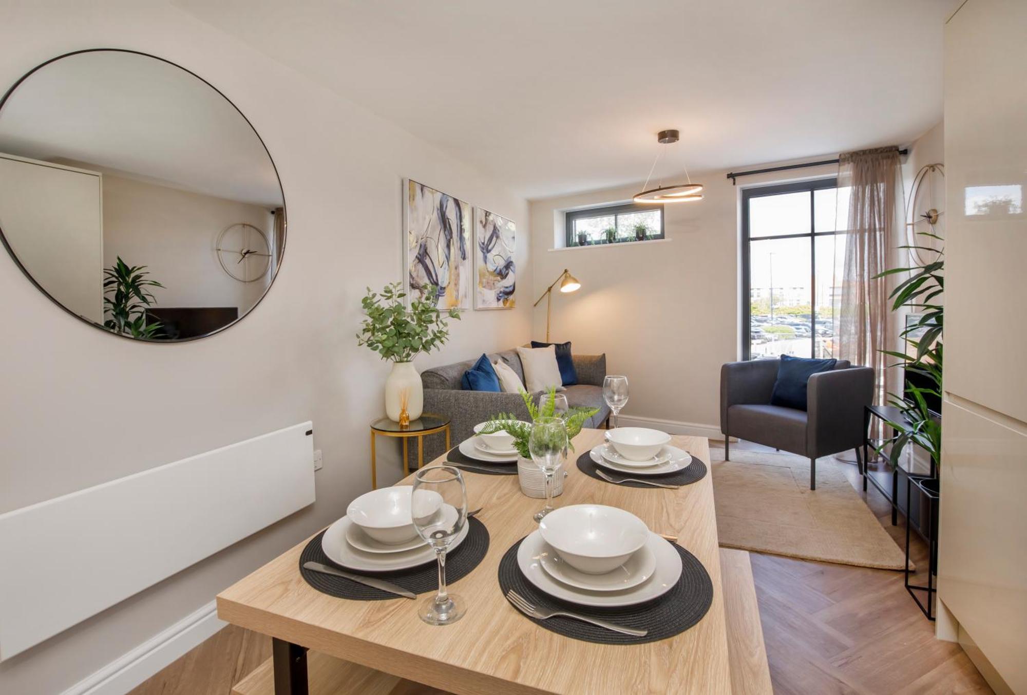 Crescent Court Modern And Luxurious York