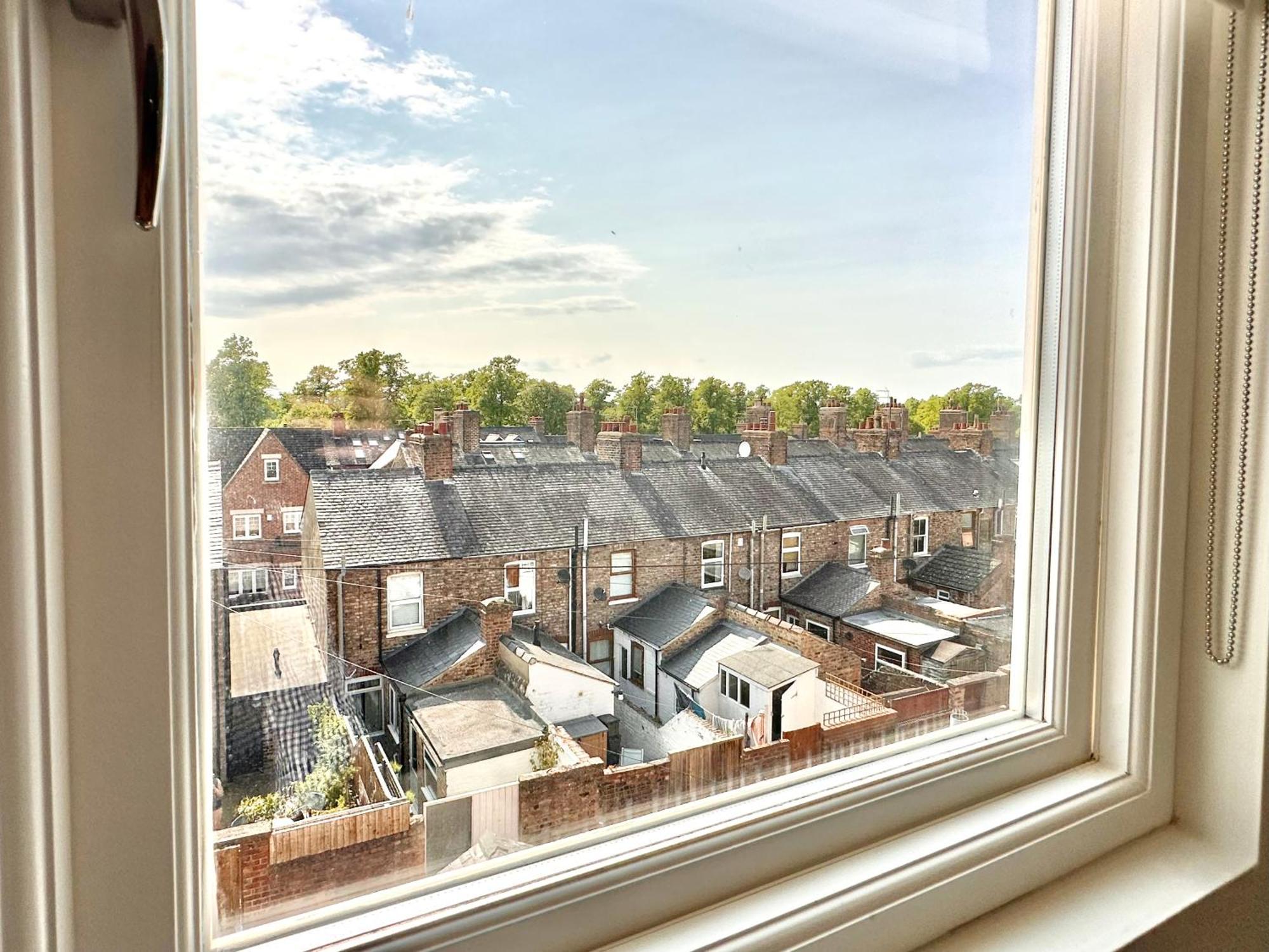 Montrose House * York