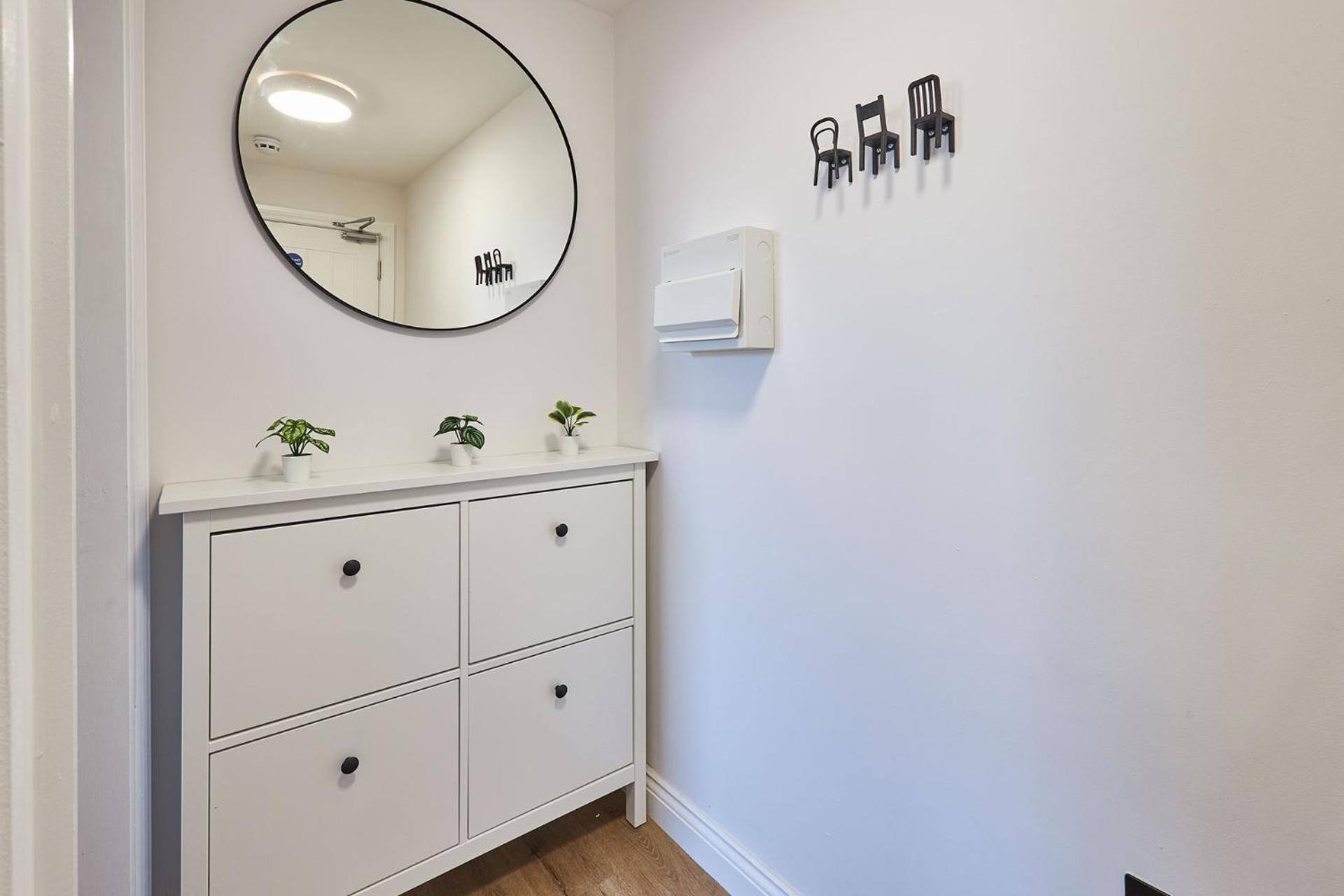 Host & - Fourth Avenue Apartment