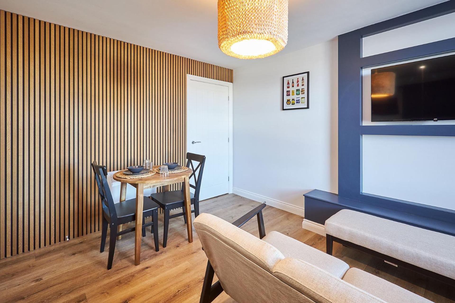 Apartment Host & - Fourth Avenue *