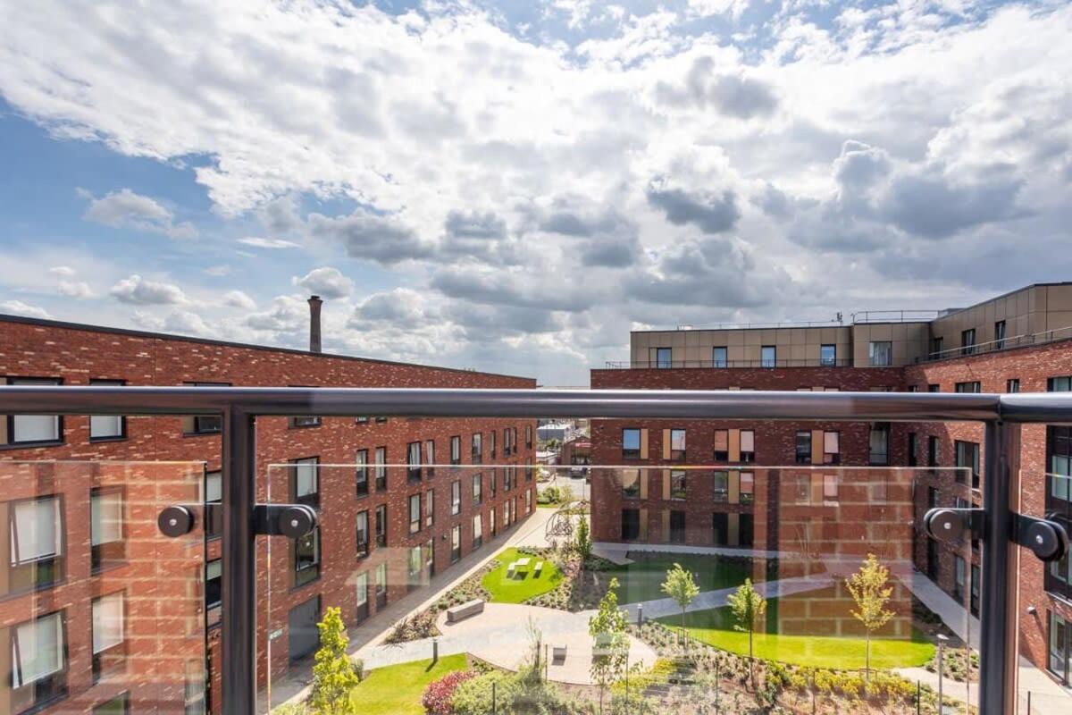 Stayzeni, Ouse Court Smart 2 Bed Flat *