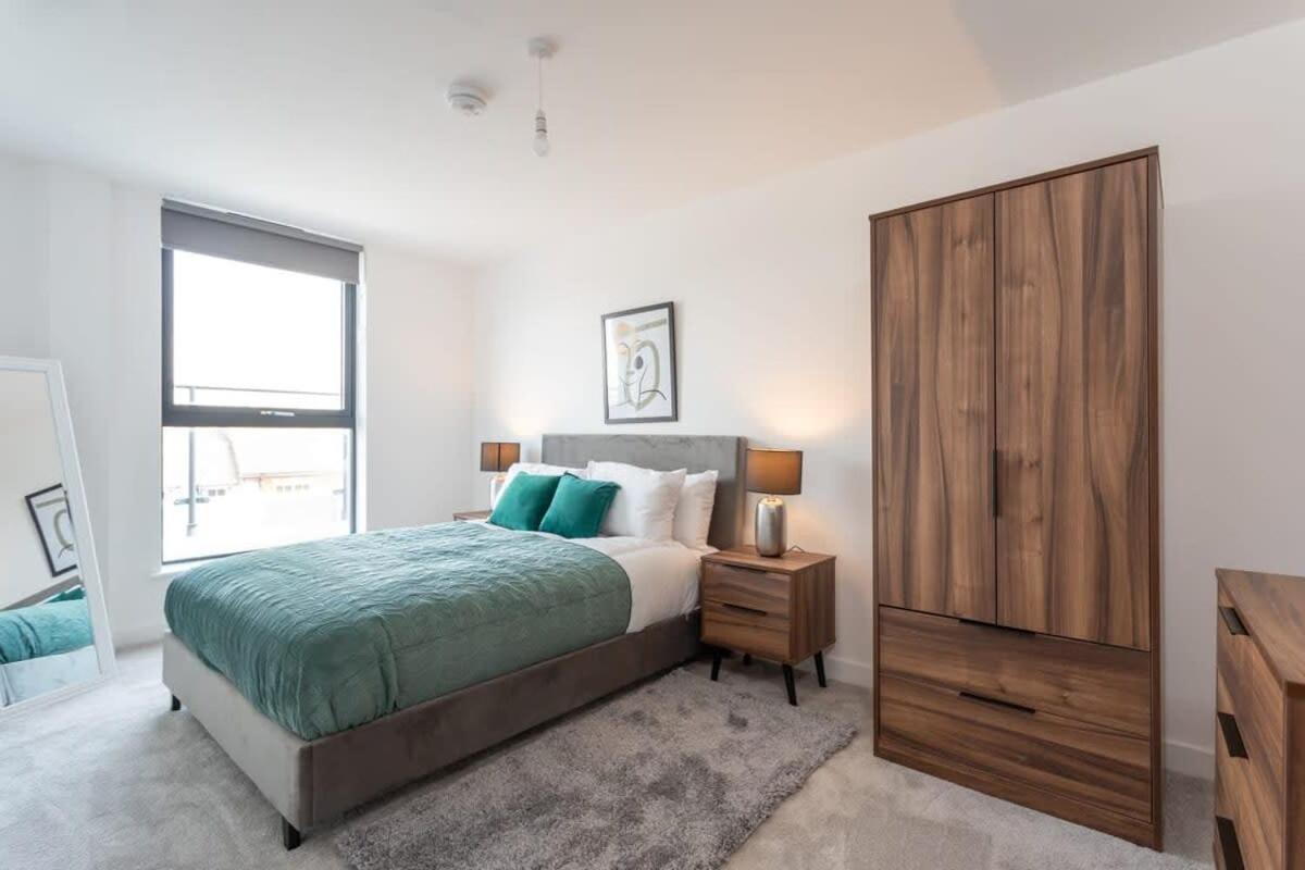 Stayzeni, Ouse Court Stunning 2 Bed Flat Apartment