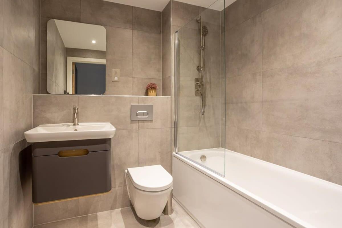 Zeni, Ouse Court Lovely 2 Bed *