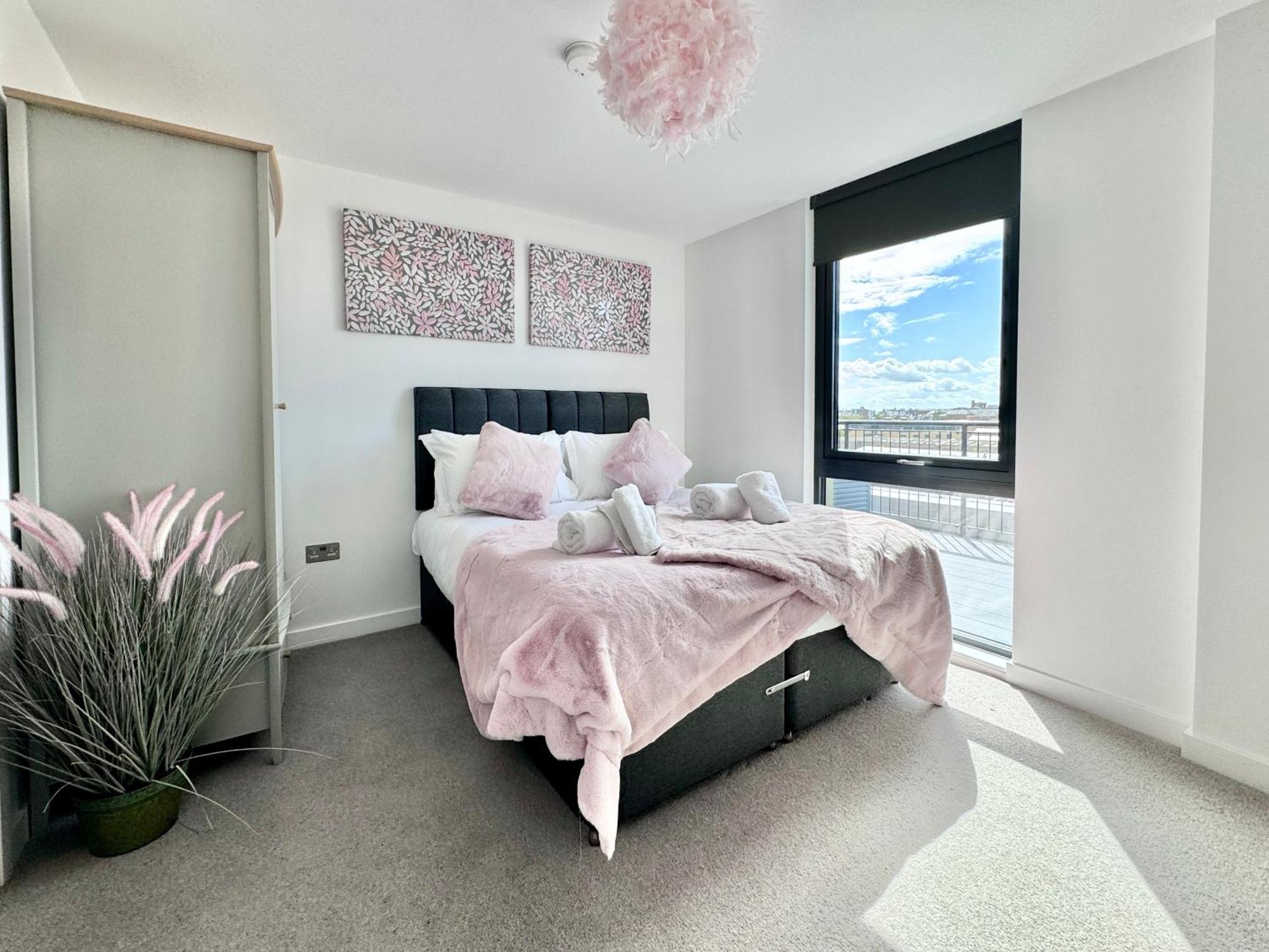 Carillon 60 With Free Secure Parking Apartment