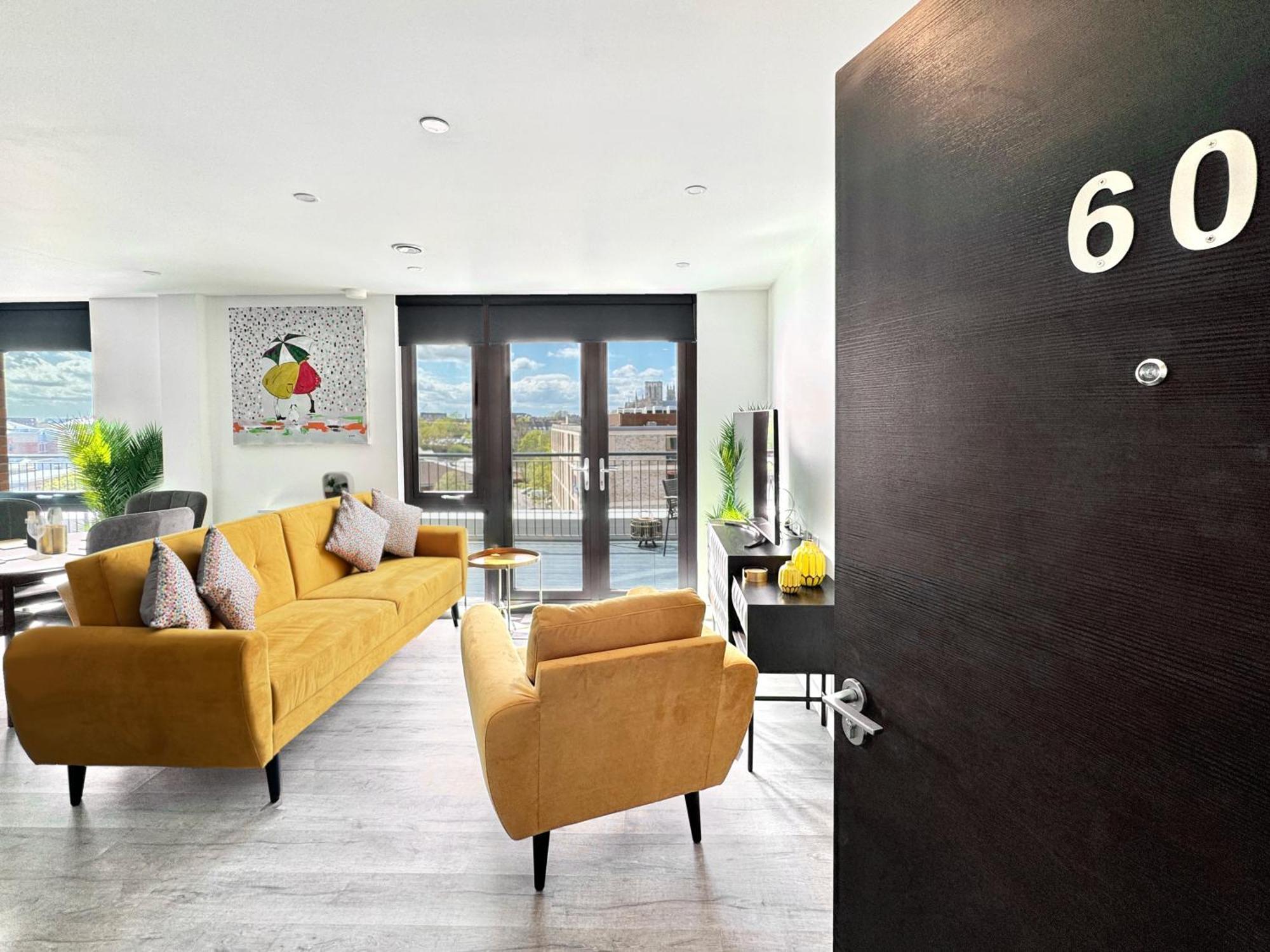 Carillon 60 With Free Secure Parking York