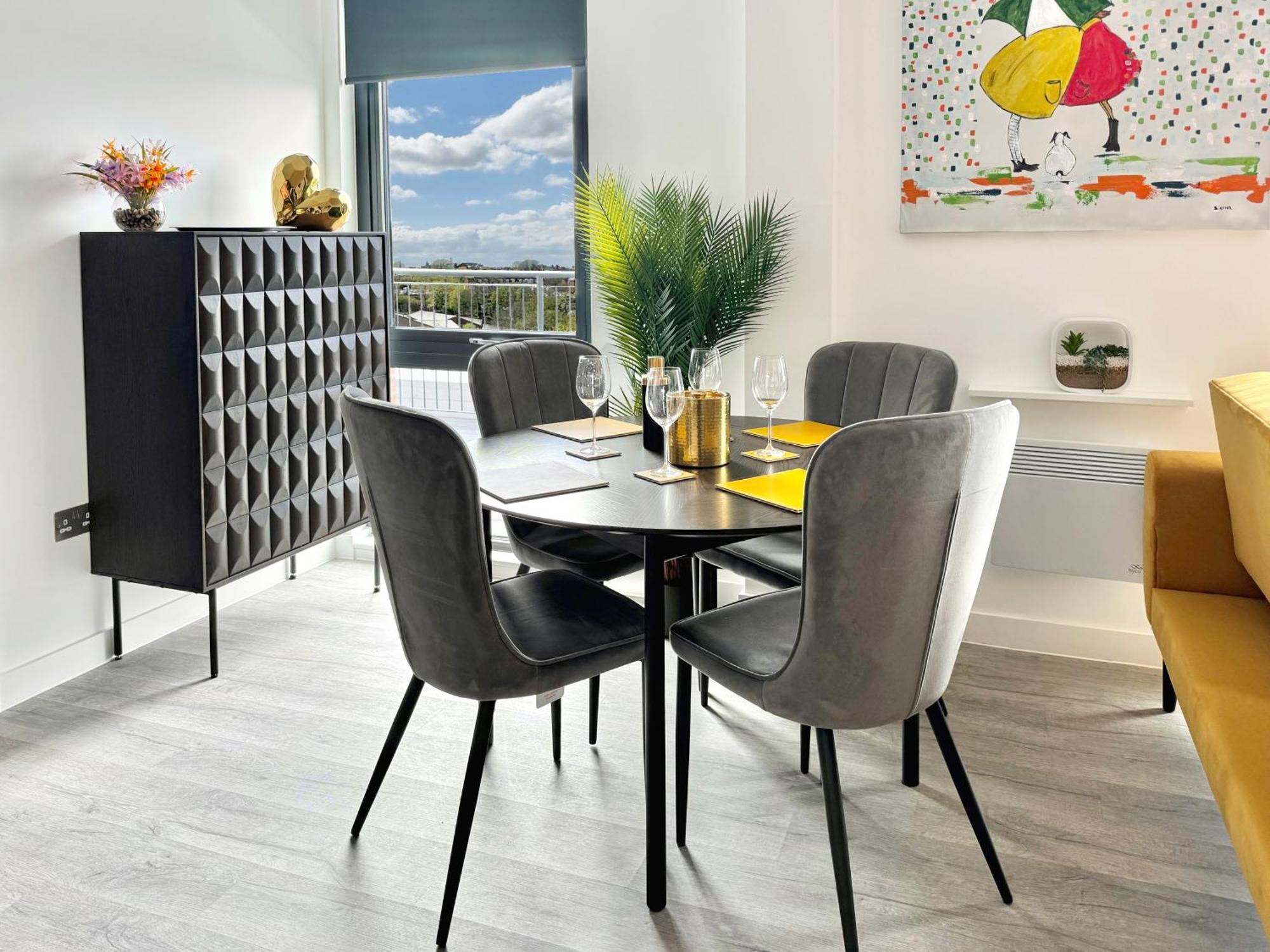 Carillon 60 With Free Secure Parking Apartment *