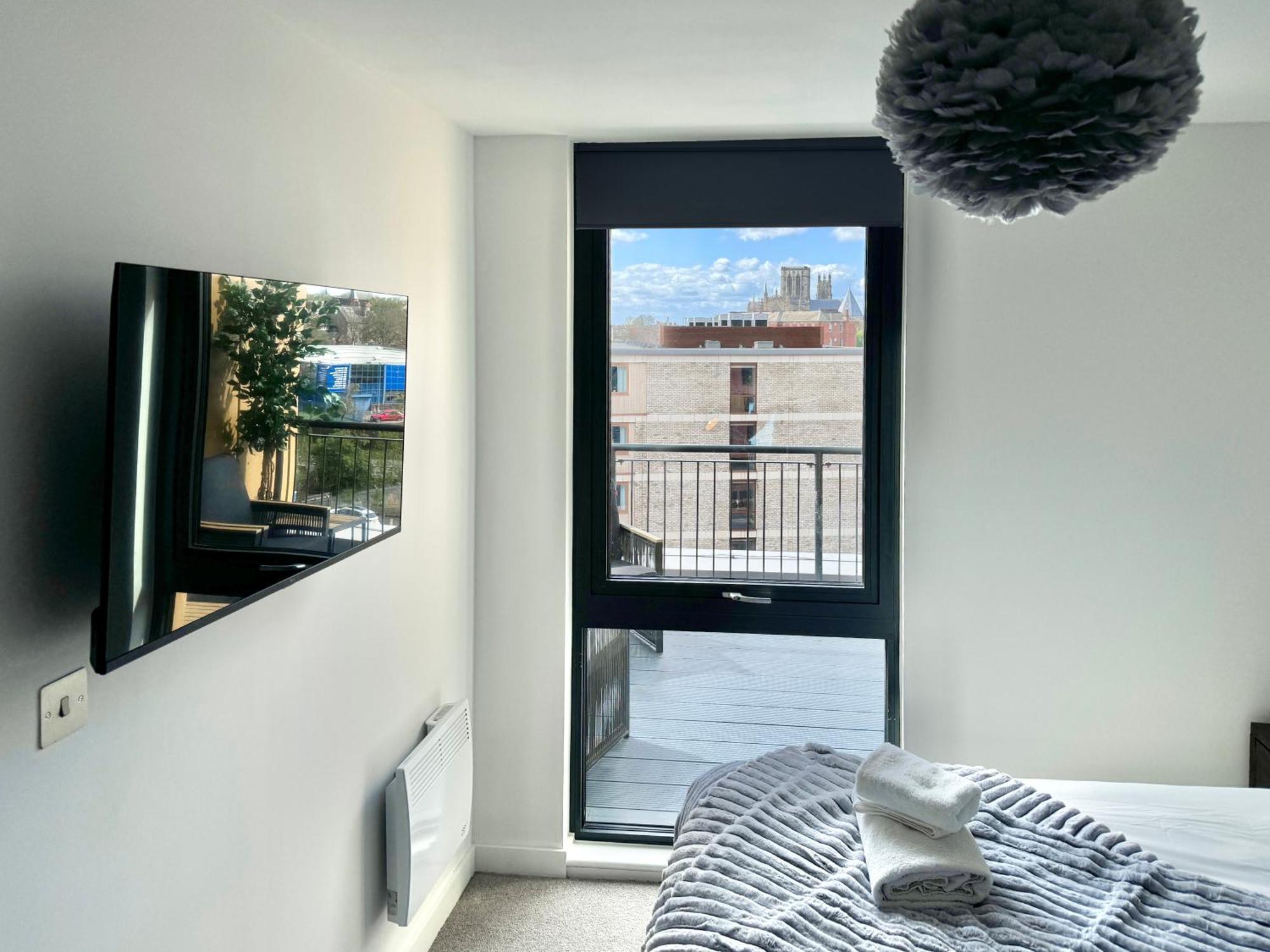 Carillon 60 With Free Secure Parking York