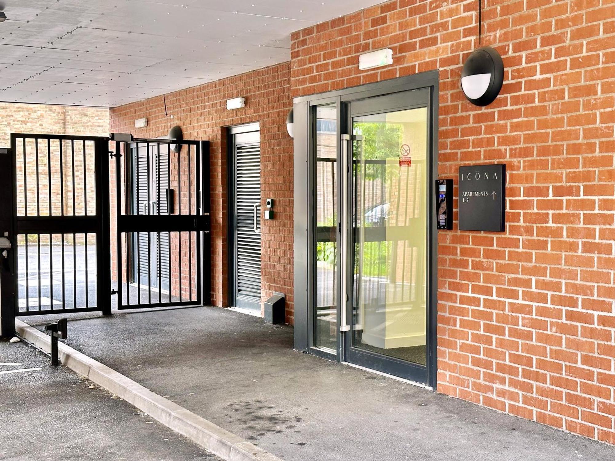 Icona Luxury With Minster Views & Allocated Parking York