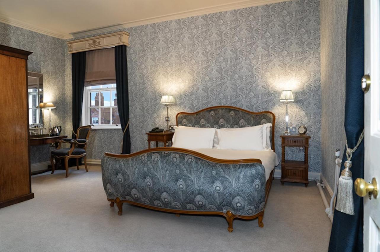 Grays Court Hotel 4*