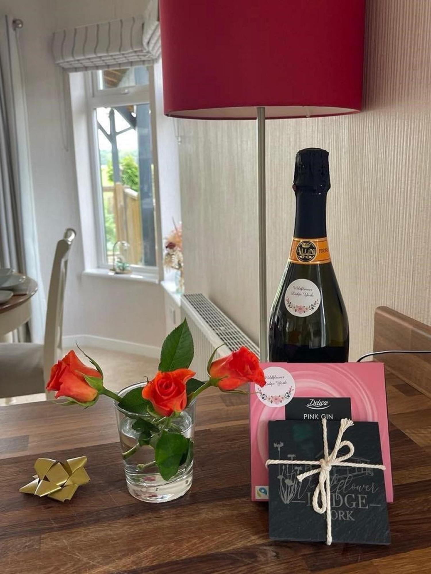 Hollicarrs - Wildflower Holiday home York