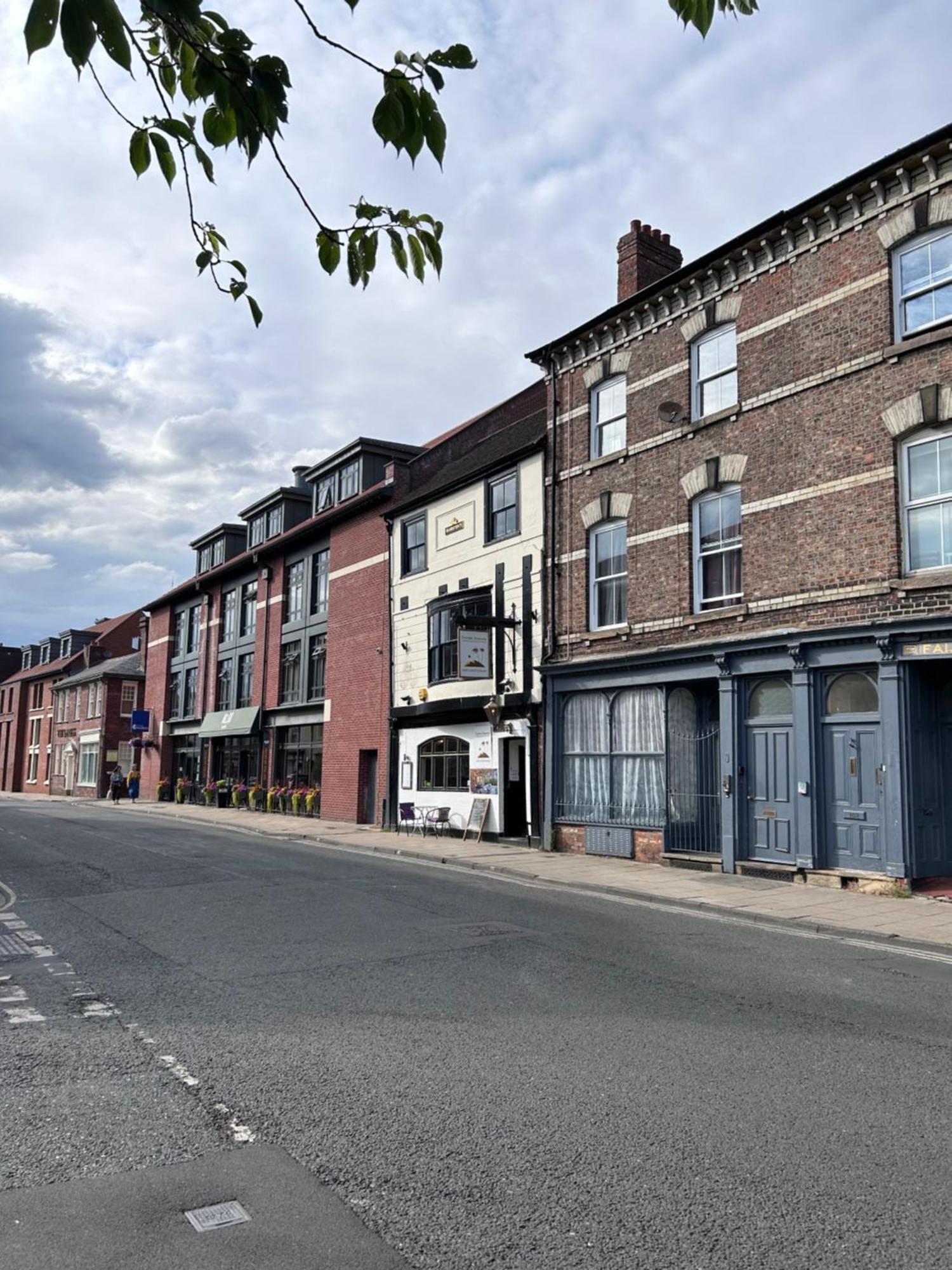 The Tannery Mews 2 Bedroom Dublex * York
