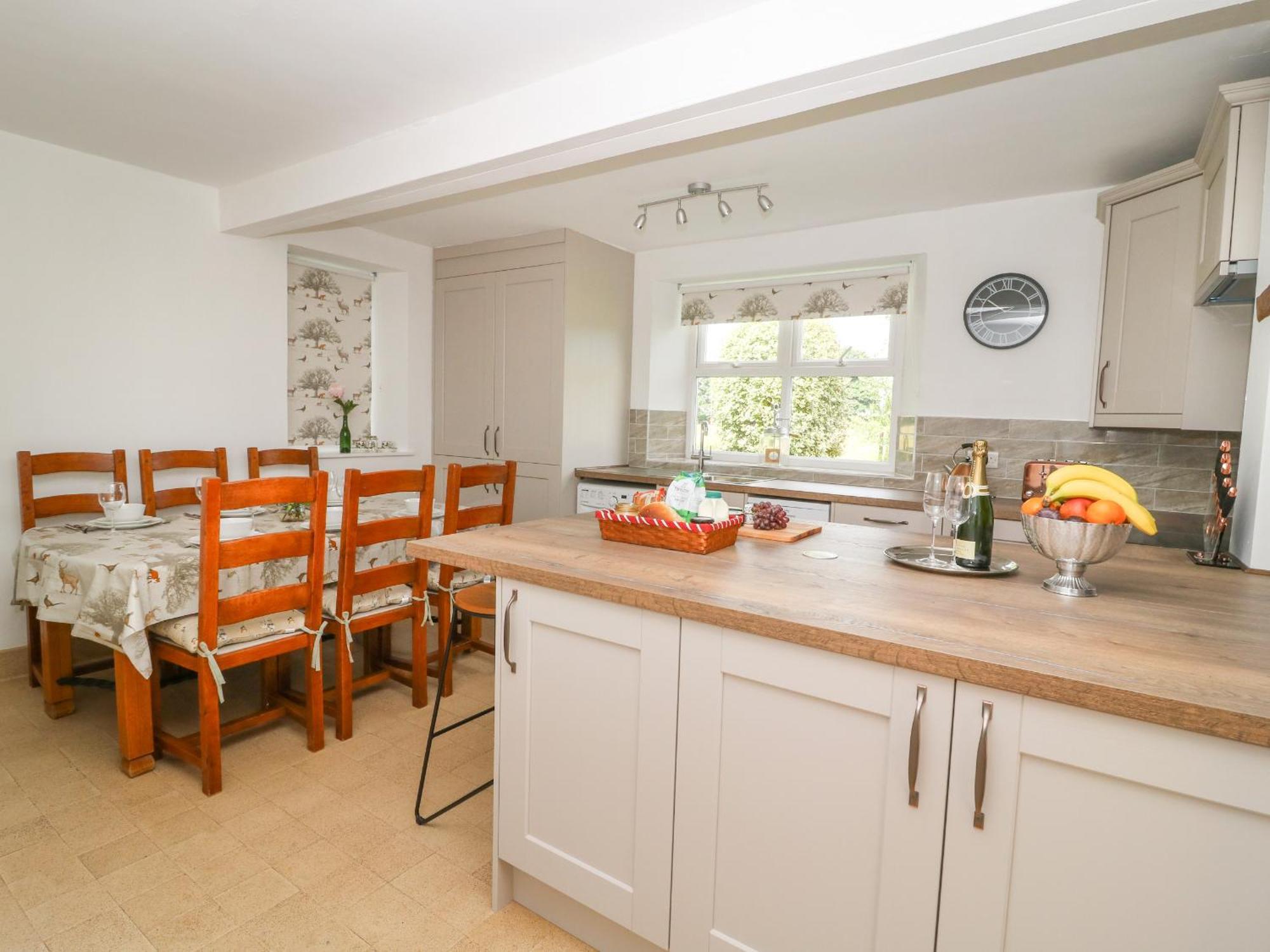 Chestnuts At Youlton Holiday home *