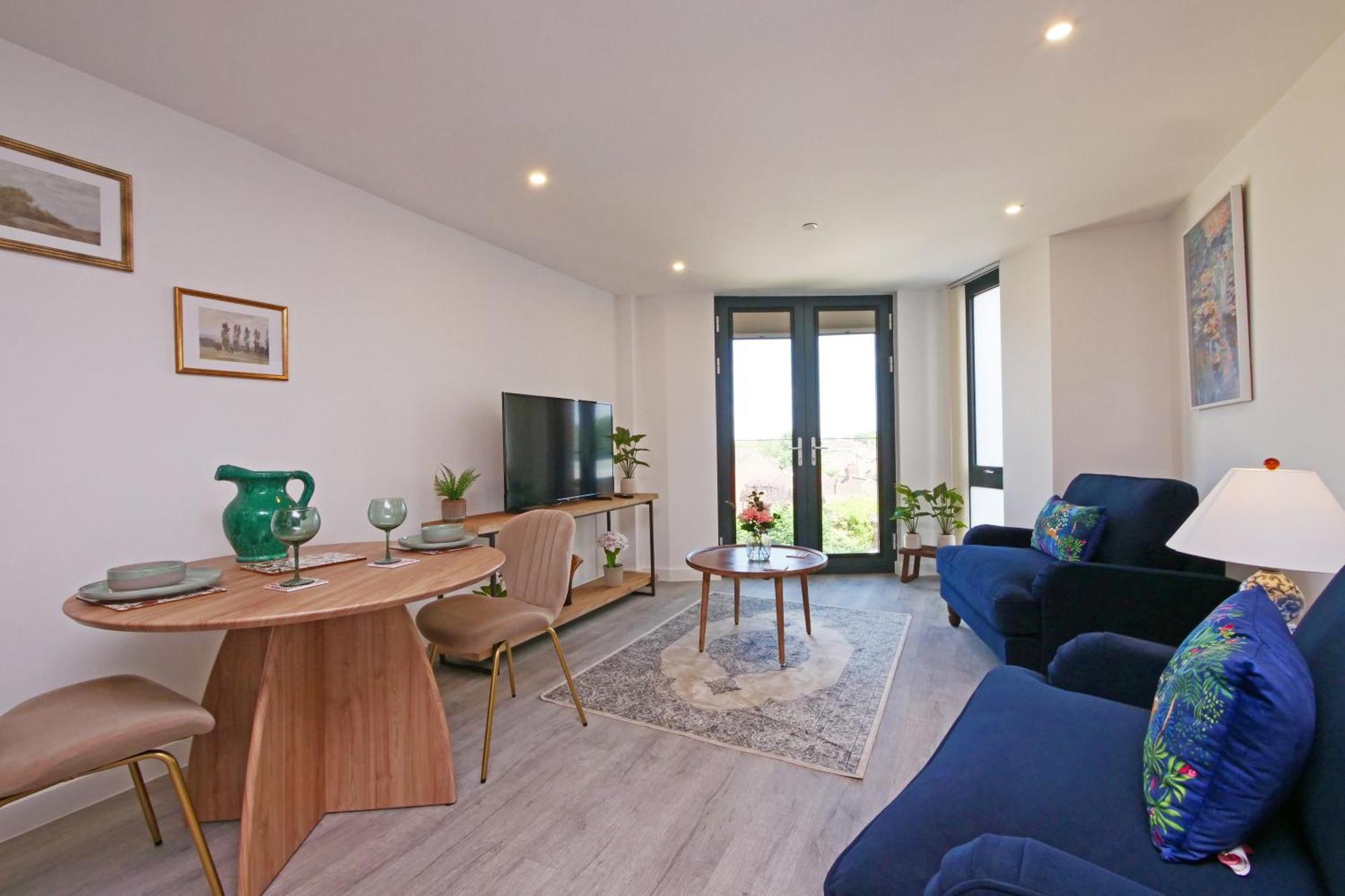 57 Apartment *