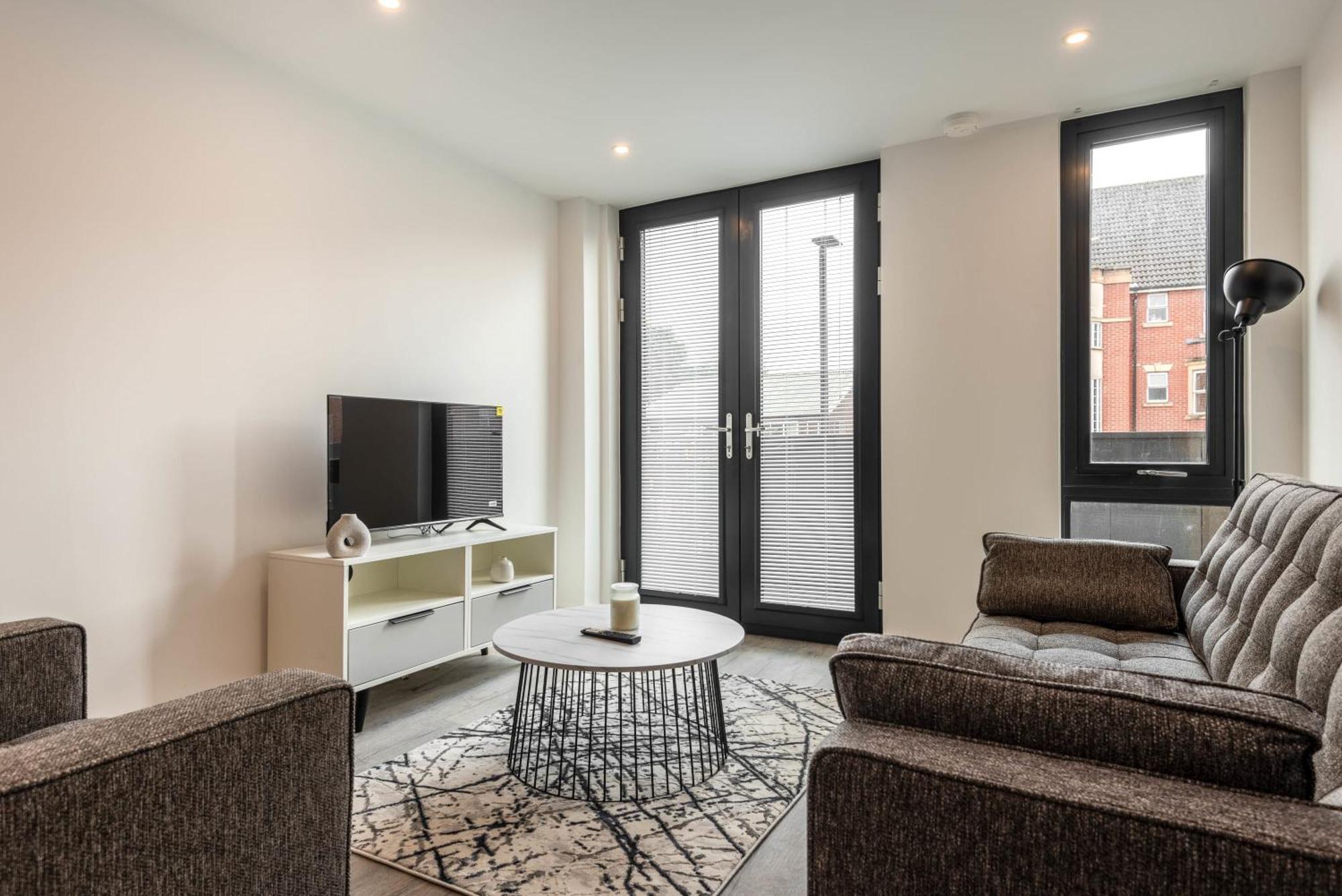 Stayzeni, Ouse Court Modern 2 Bed Flat *