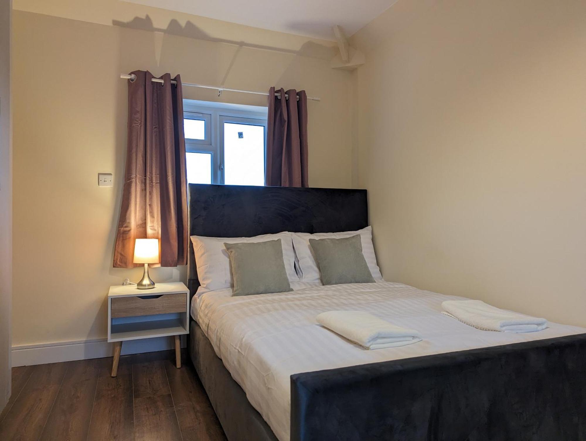 Holiday home Near City Centre Private Bath Free Parking *