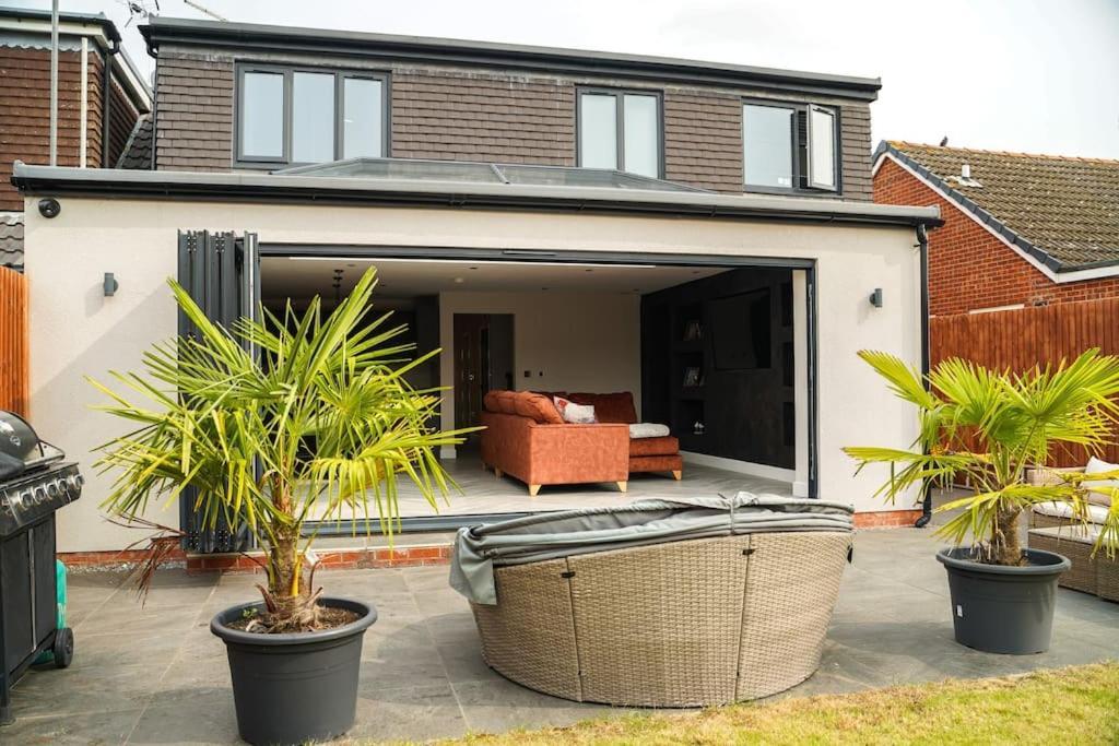 Modern And Luxury House Apartment York