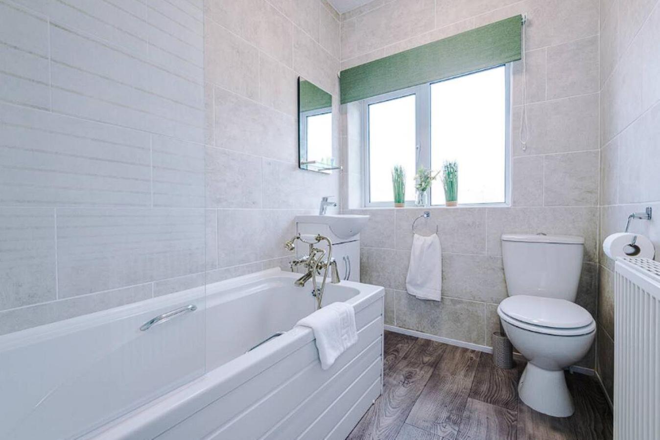 Holiday home Charming And Modern 3br Steps Away From Center York