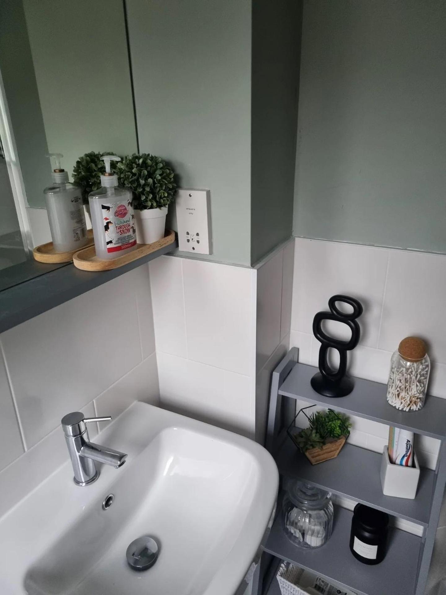 Quiet Flat Close To Walls Pass The Keys Apartment *