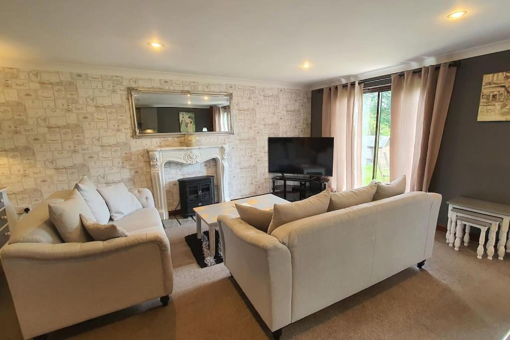 Harvest 8 Lodge, Yellowtop Country Park Villa *