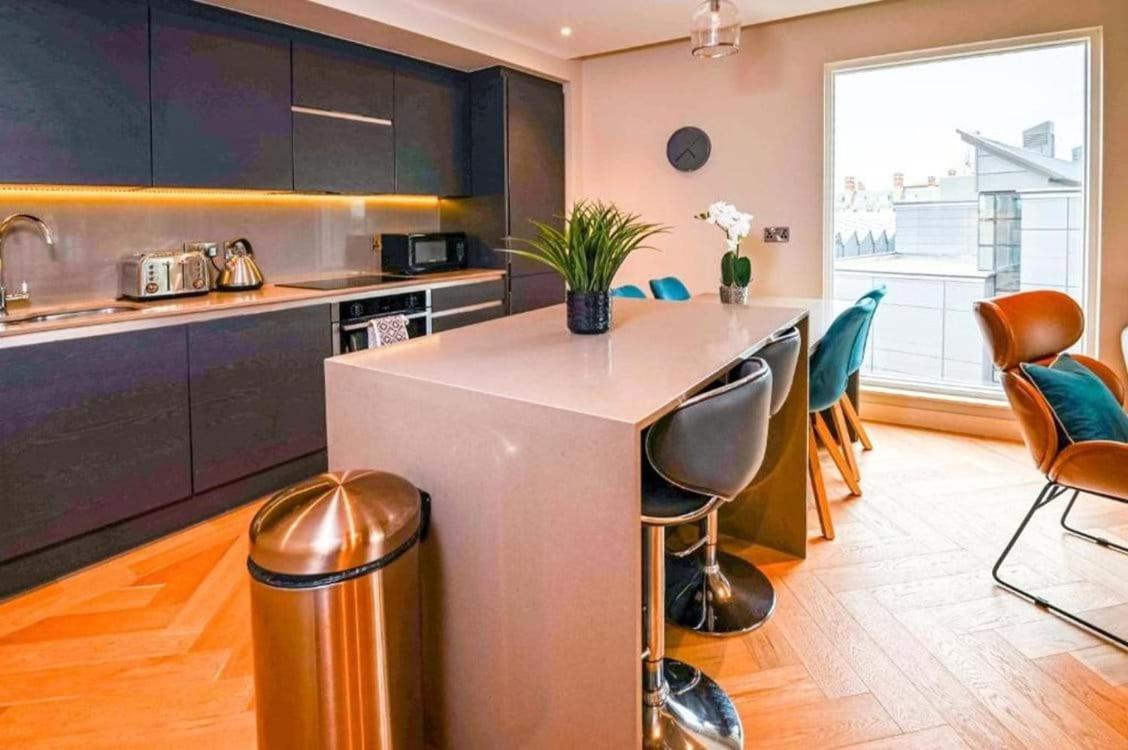 No 3, Within The Walls, Free Parking Holiday home *