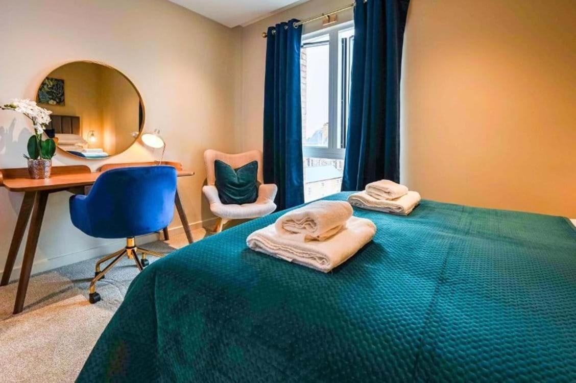 No 3, Within The Walls, Free Parking Holiday home