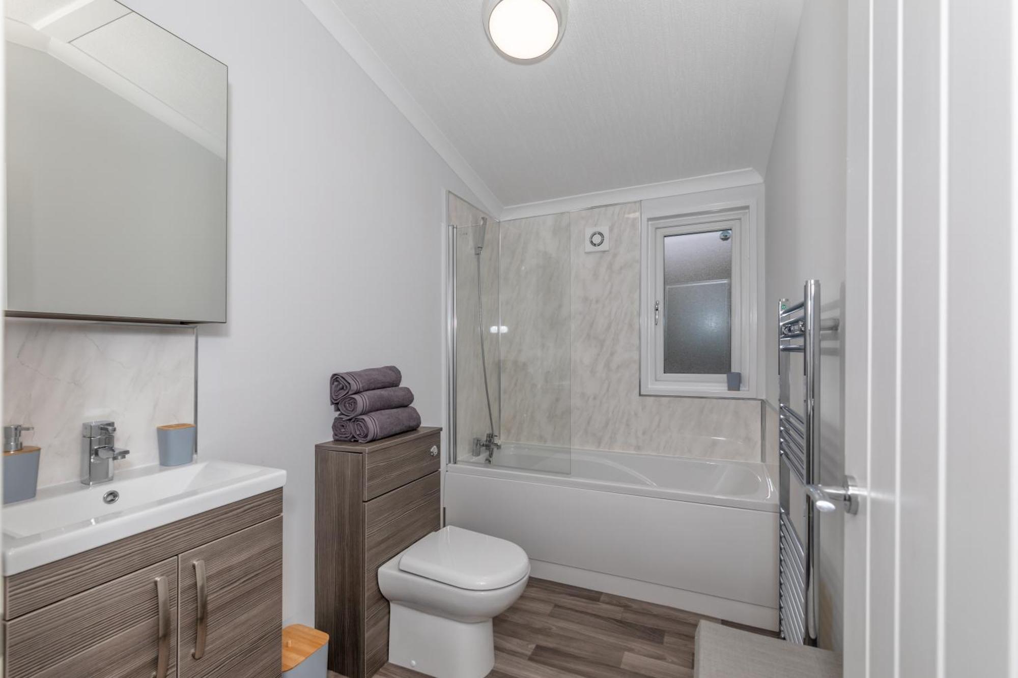 Family Luxury With Hot Tub Apartment