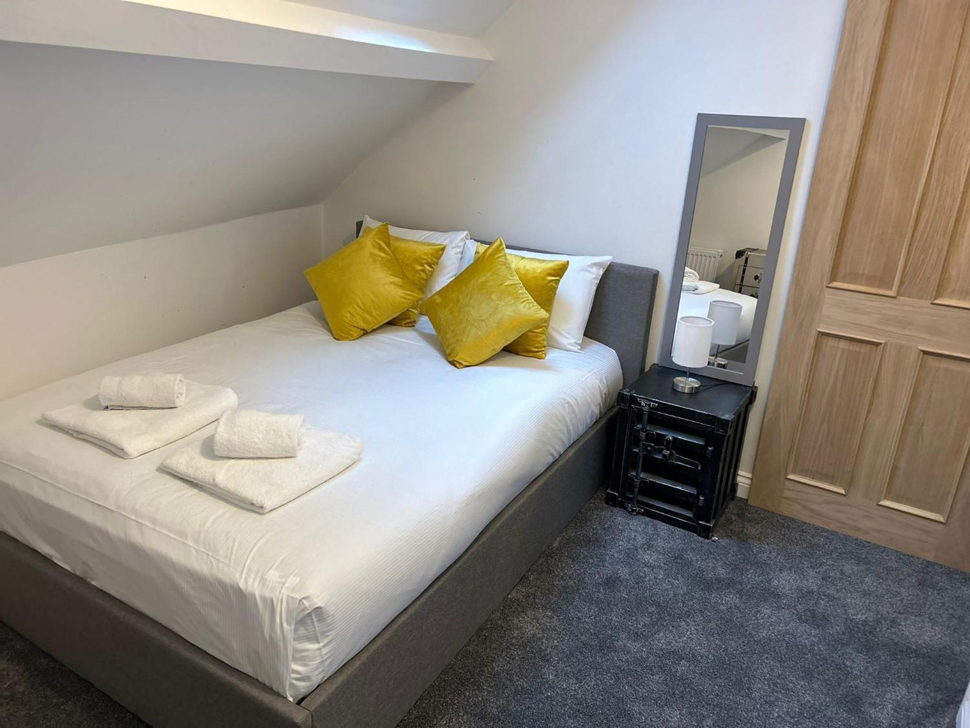 Apartment Luxury 2 Bed With Views York