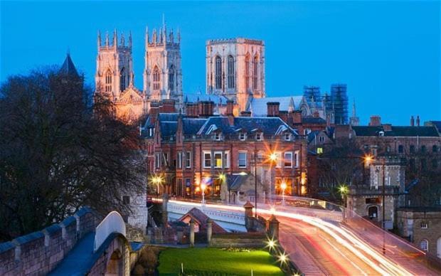 Heart Of The Flat With Free Parking Apartment York